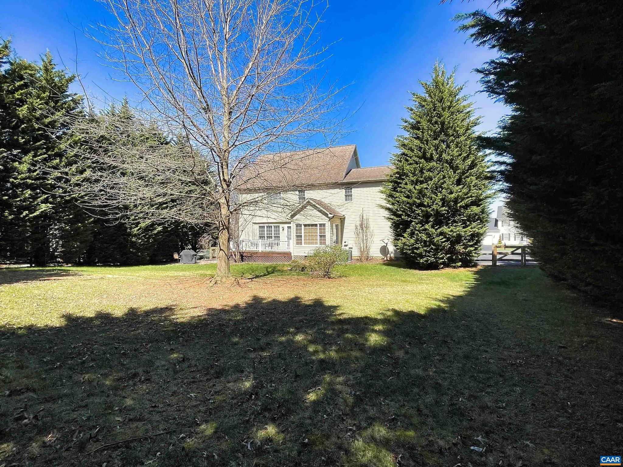 EMERALD HILLS - Residential