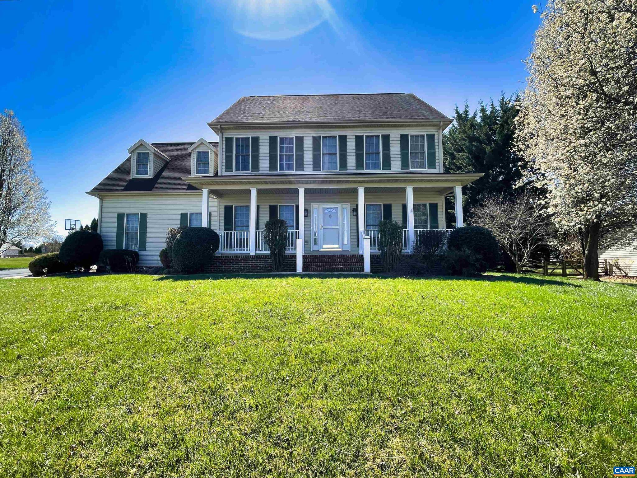 EMERALD HILLS - Residential