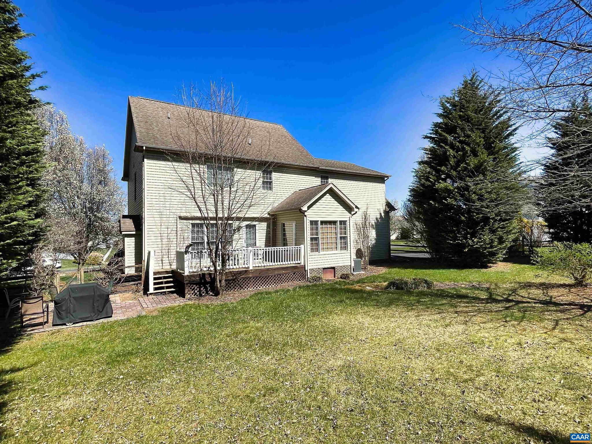 EMERALD HILLS - Residential