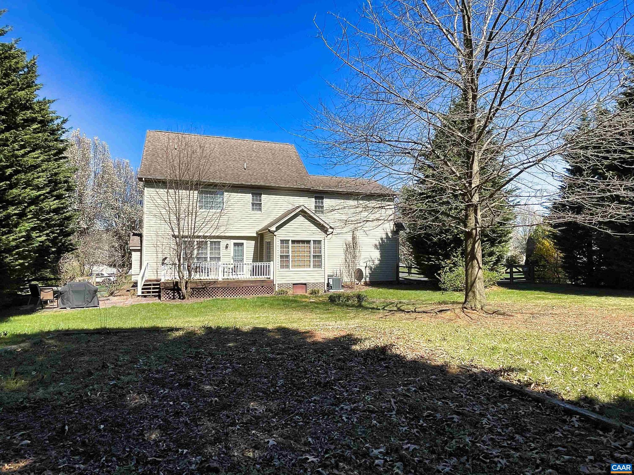 EMERALD HILLS - Residential