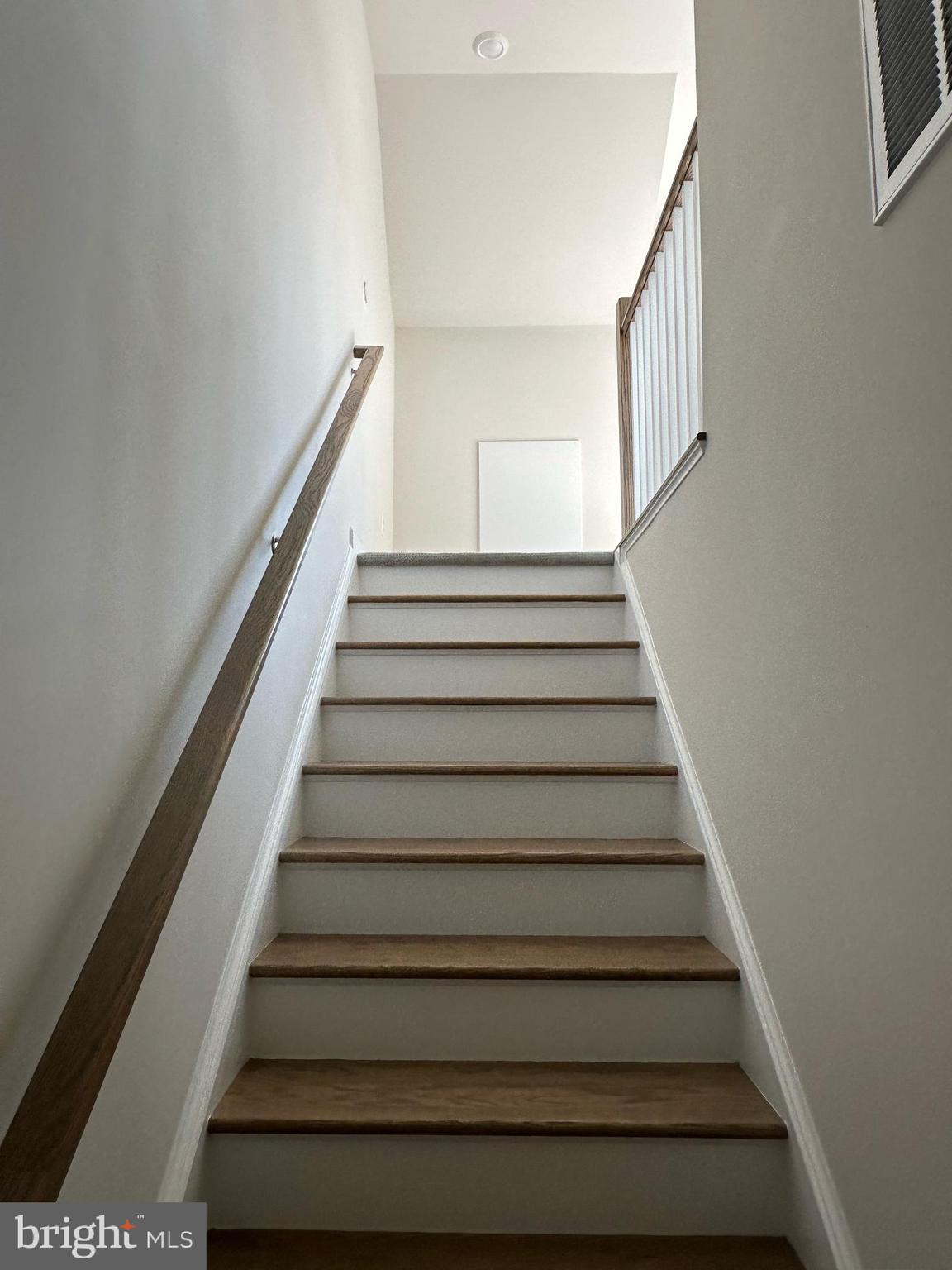 814 S GREENBRIER STREET