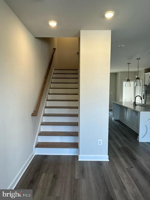 CARLYN PLACE - Residential Lease