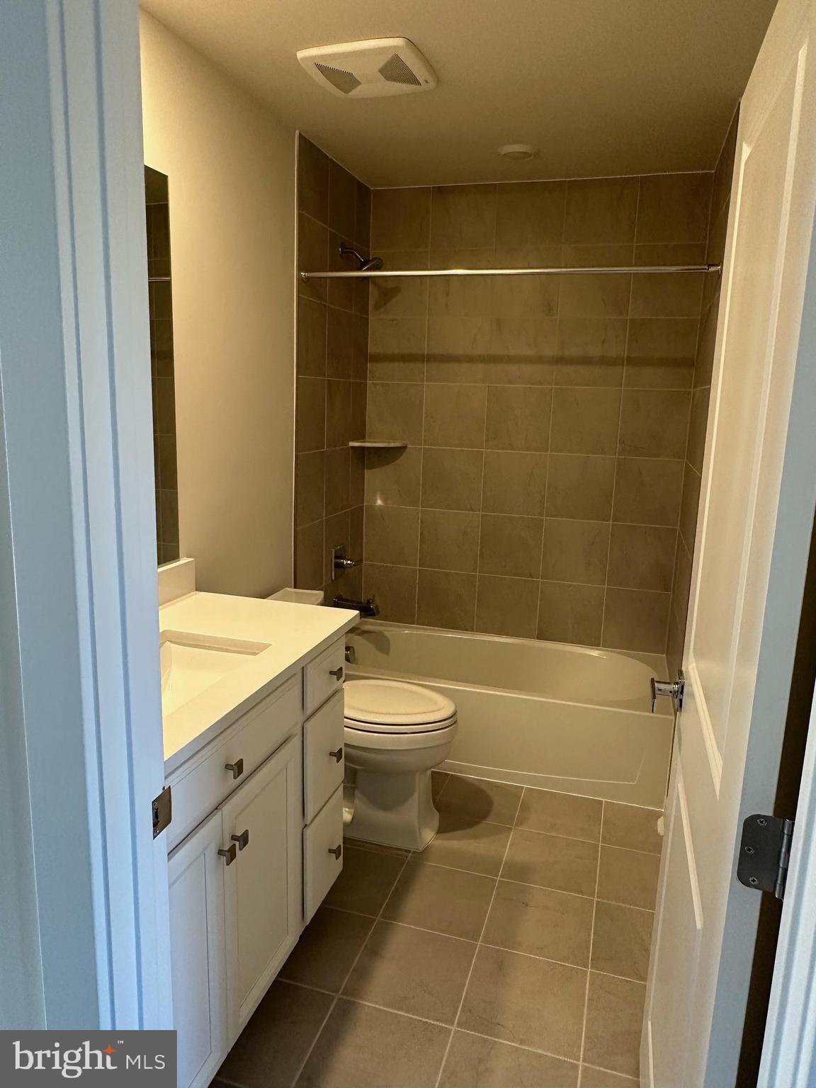 CARLYN PLACE - Residential Lease