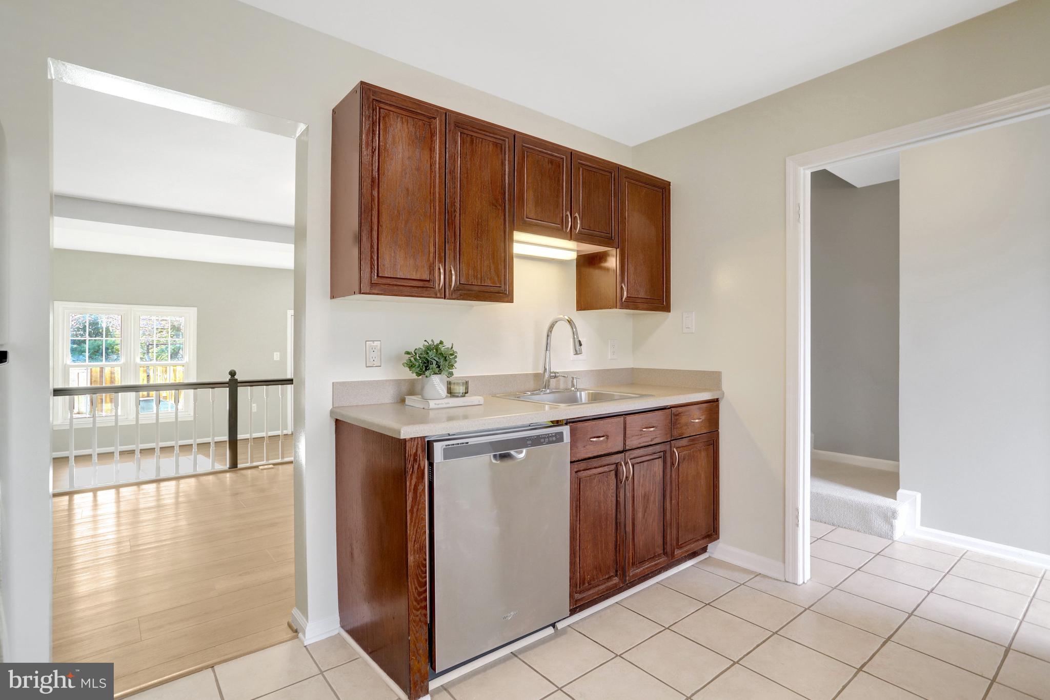 PINECREST - Residential