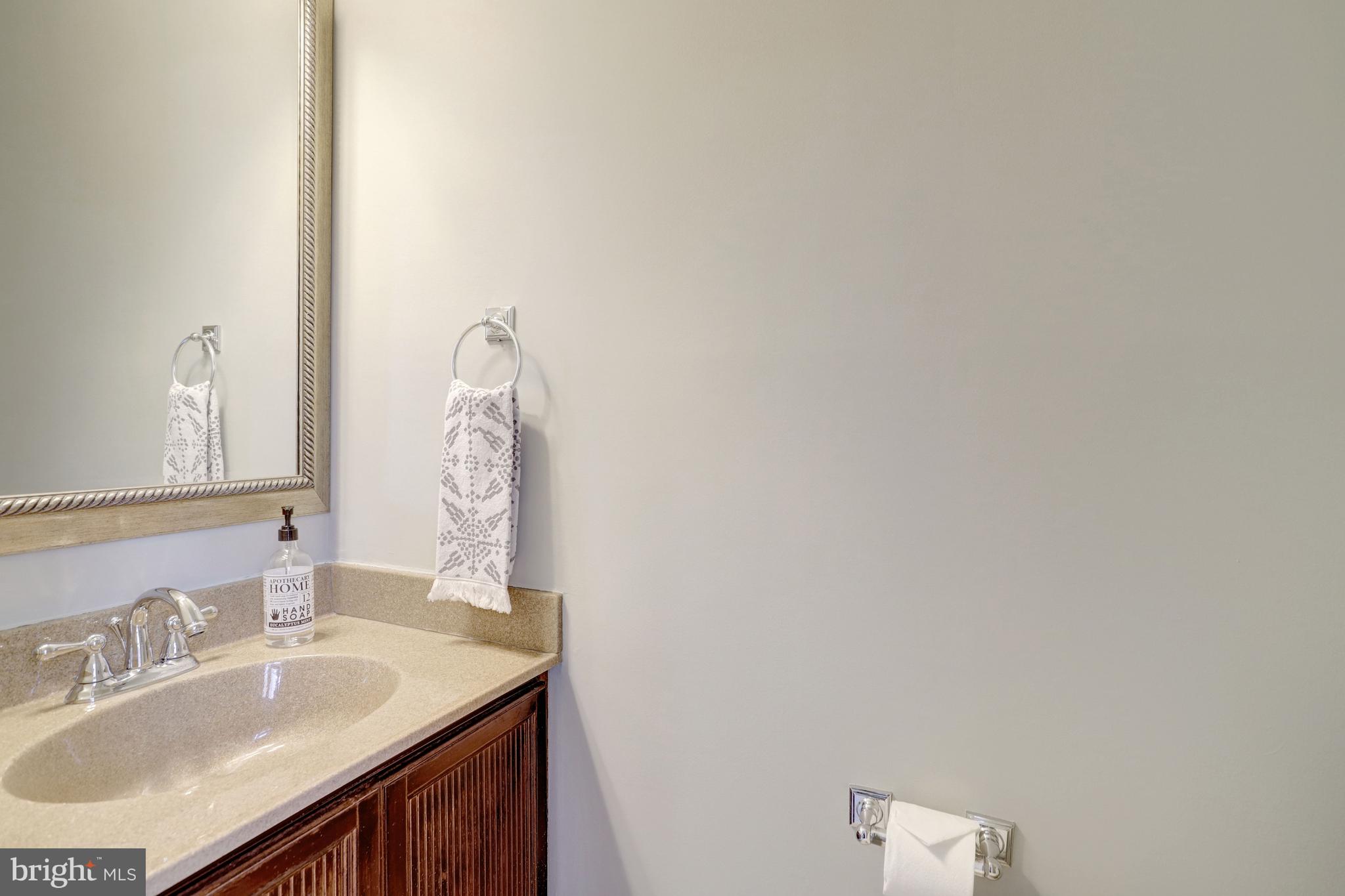 PINECREST - Residential