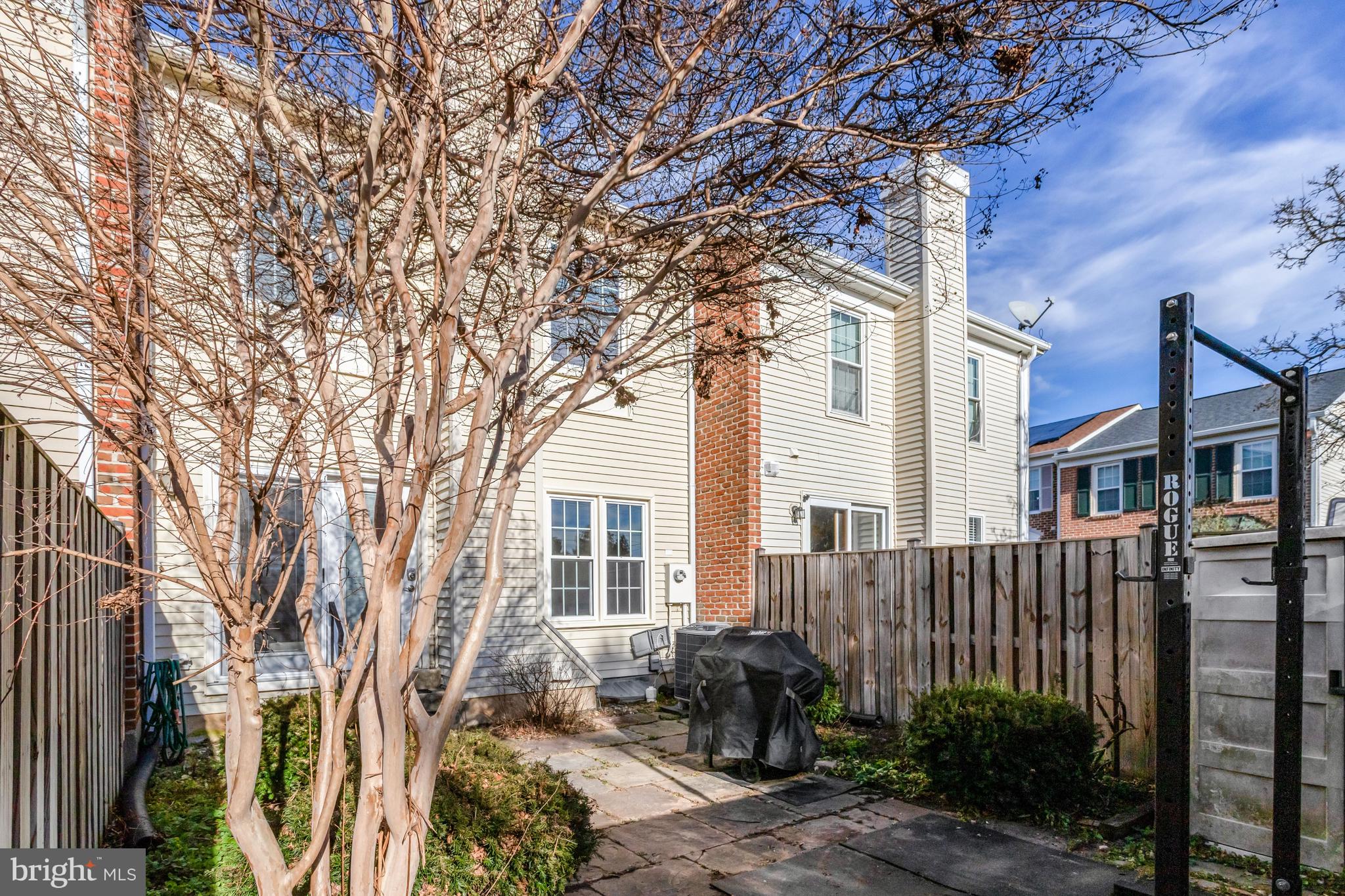 PINECREST - Residential