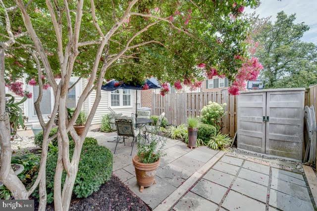 PINECREST - Residential