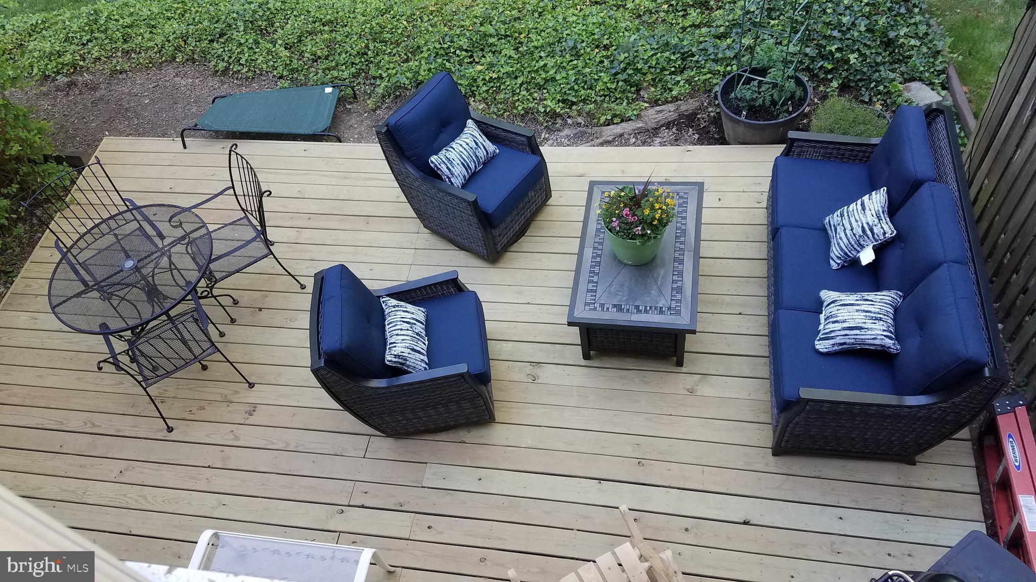 FOREST EDGE - Residential