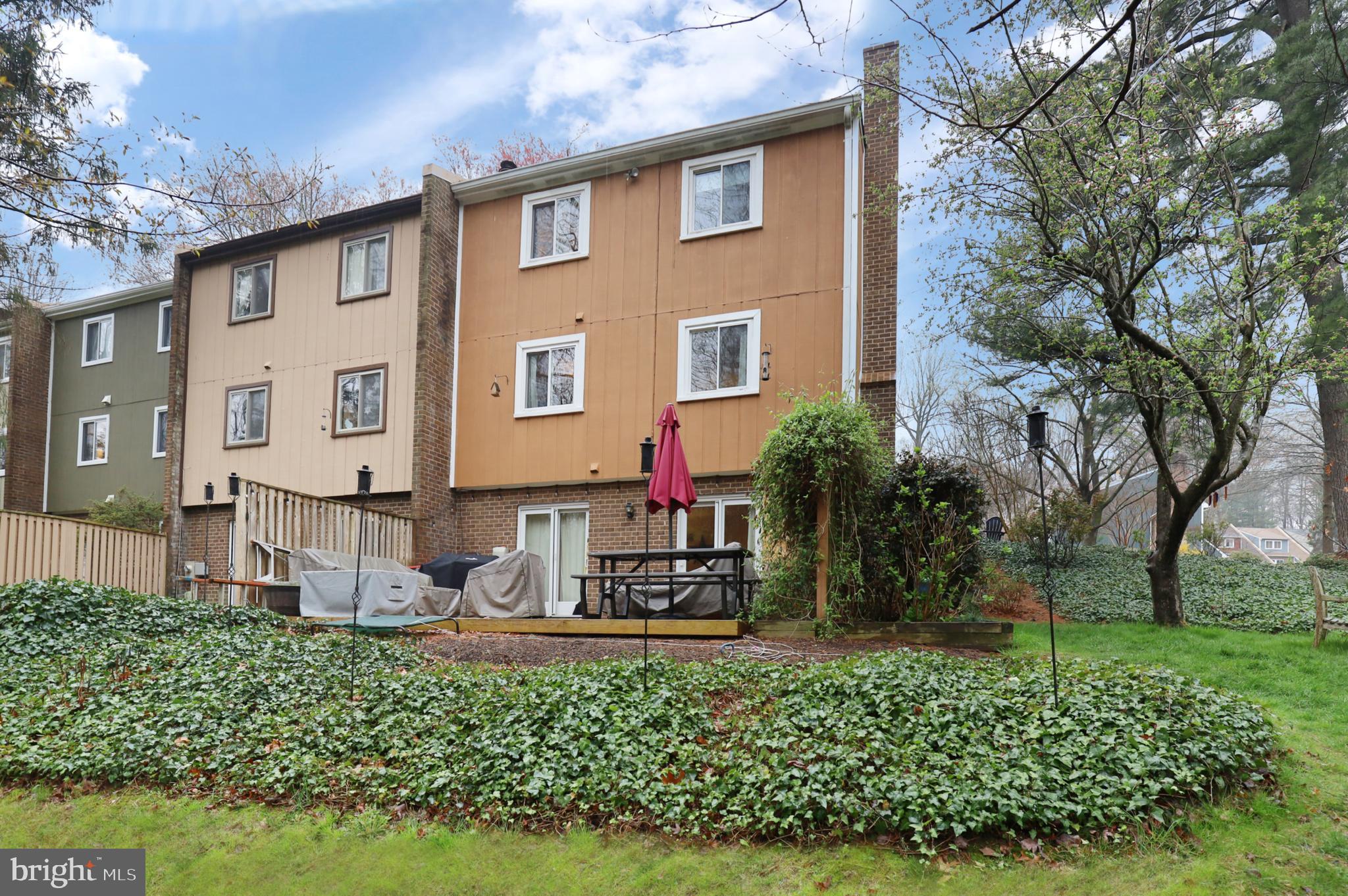 FOREST EDGE - Residential