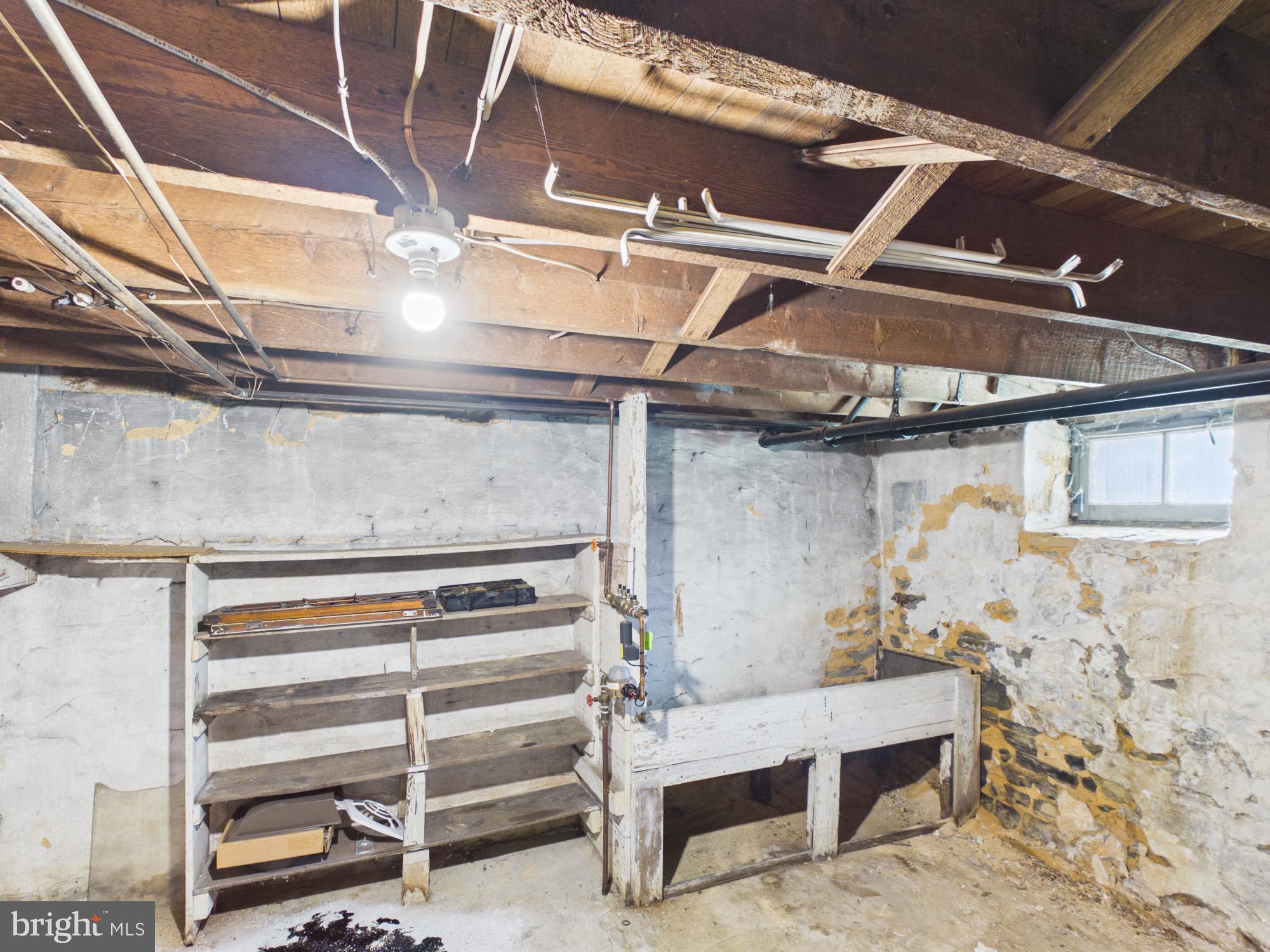 WEST LAWN - Commercial Sale