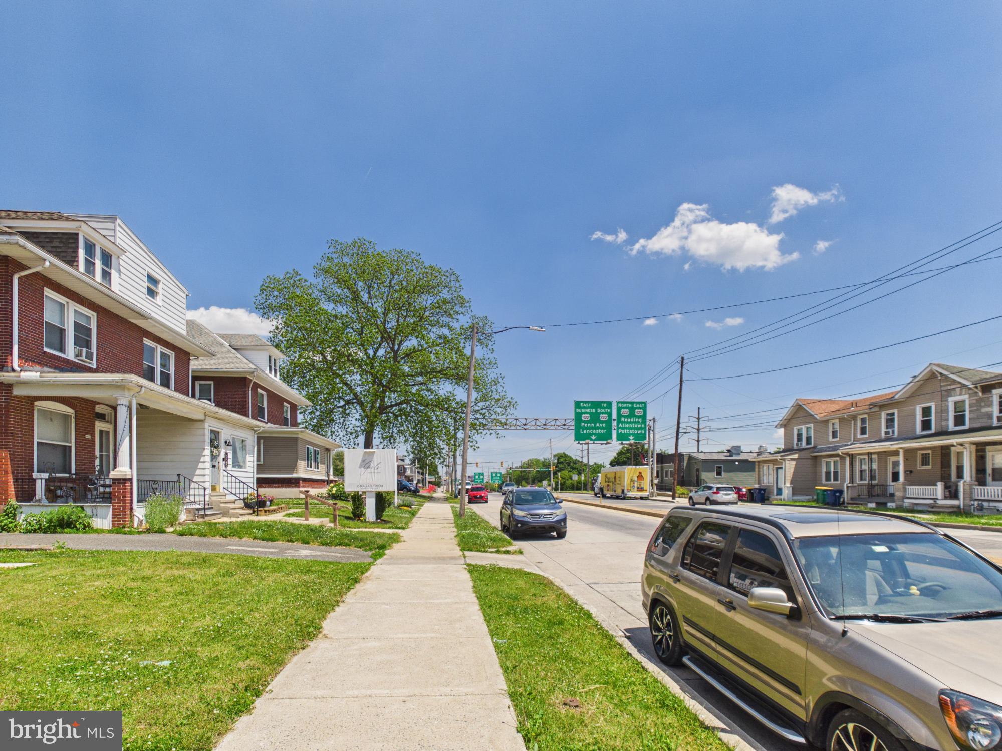 WEST LAWN - Commercial Sale