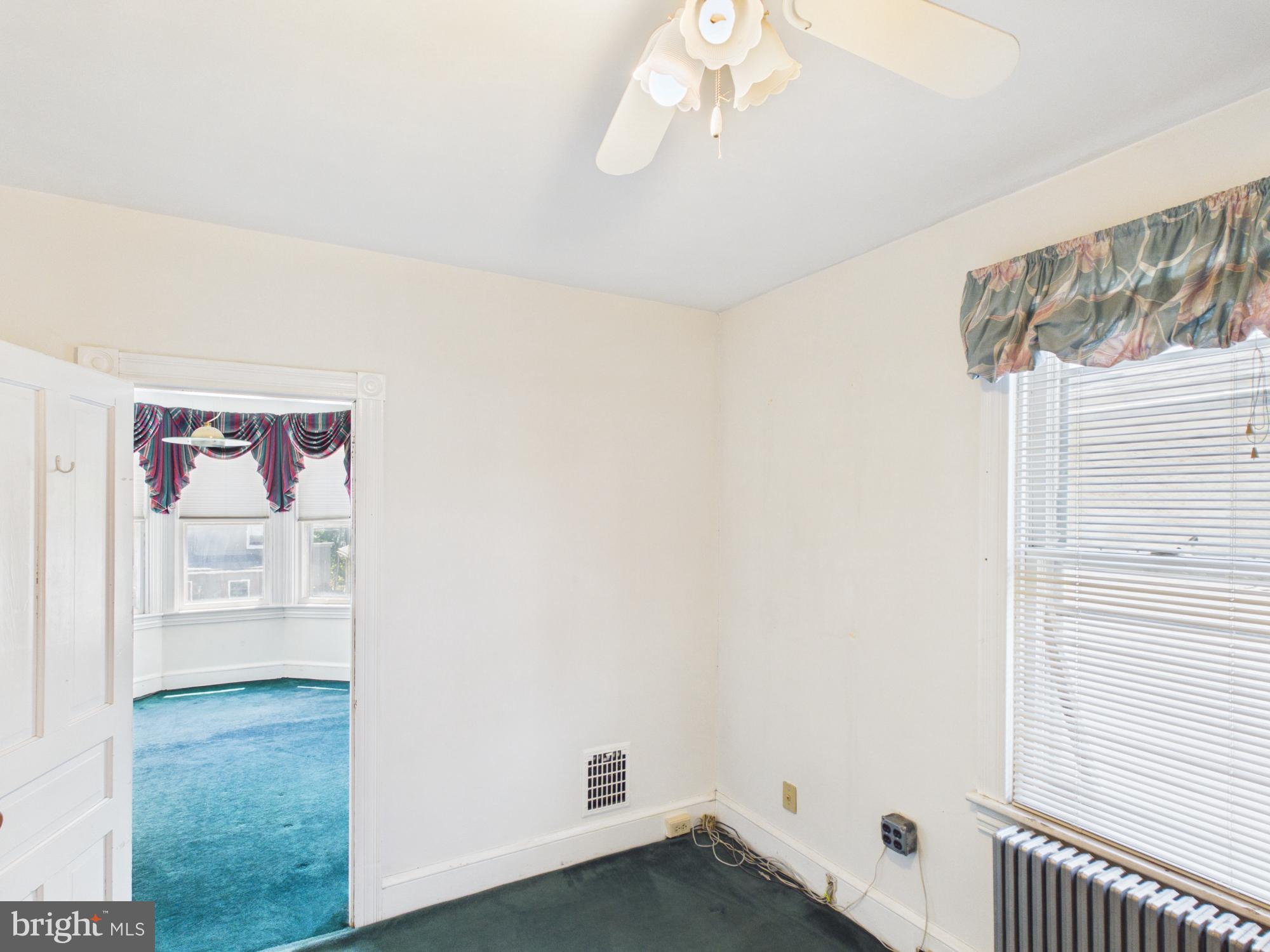 WEST LAWN - Commercial Sale
