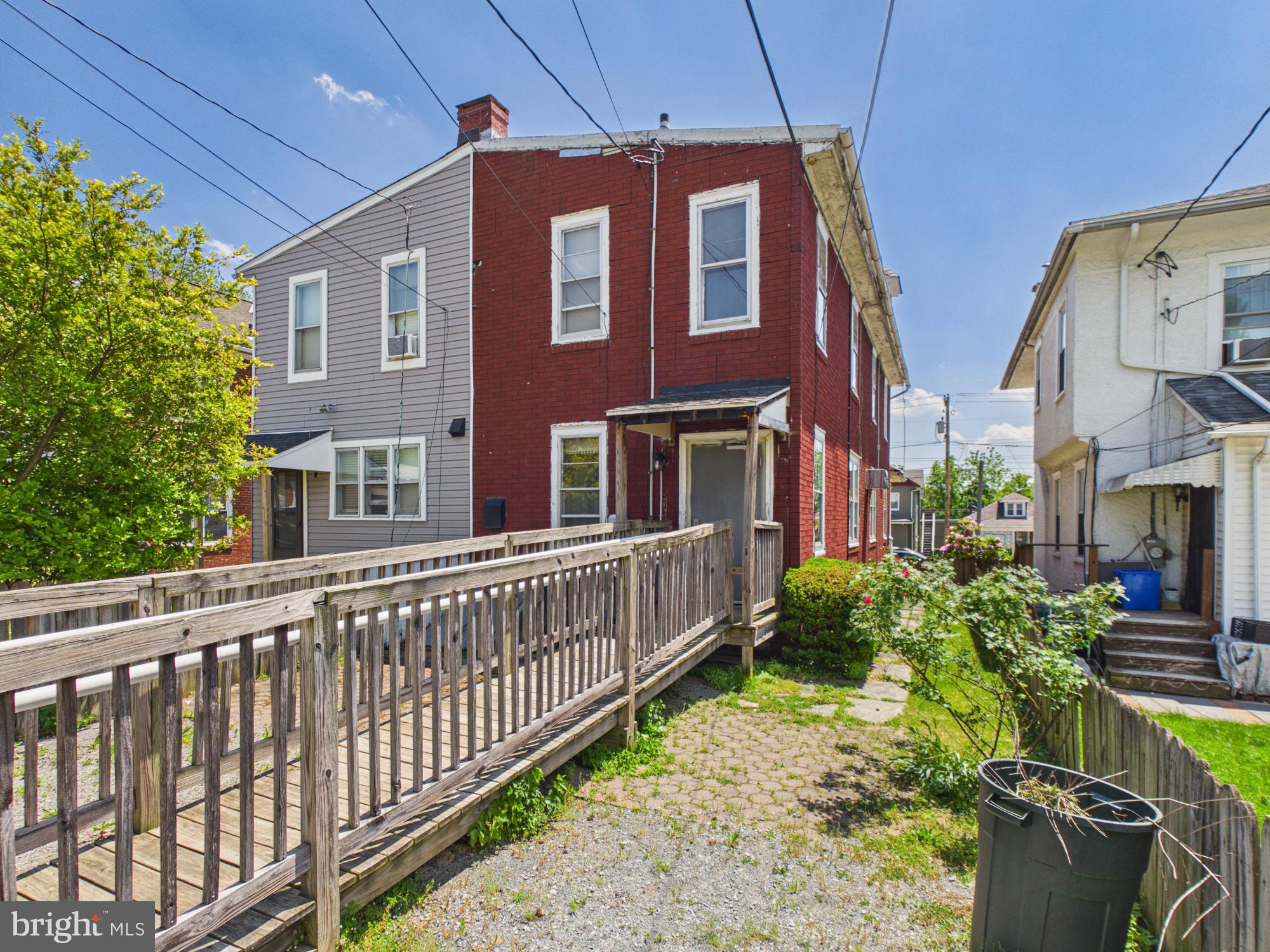 WEST LAWN - Commercial Sale