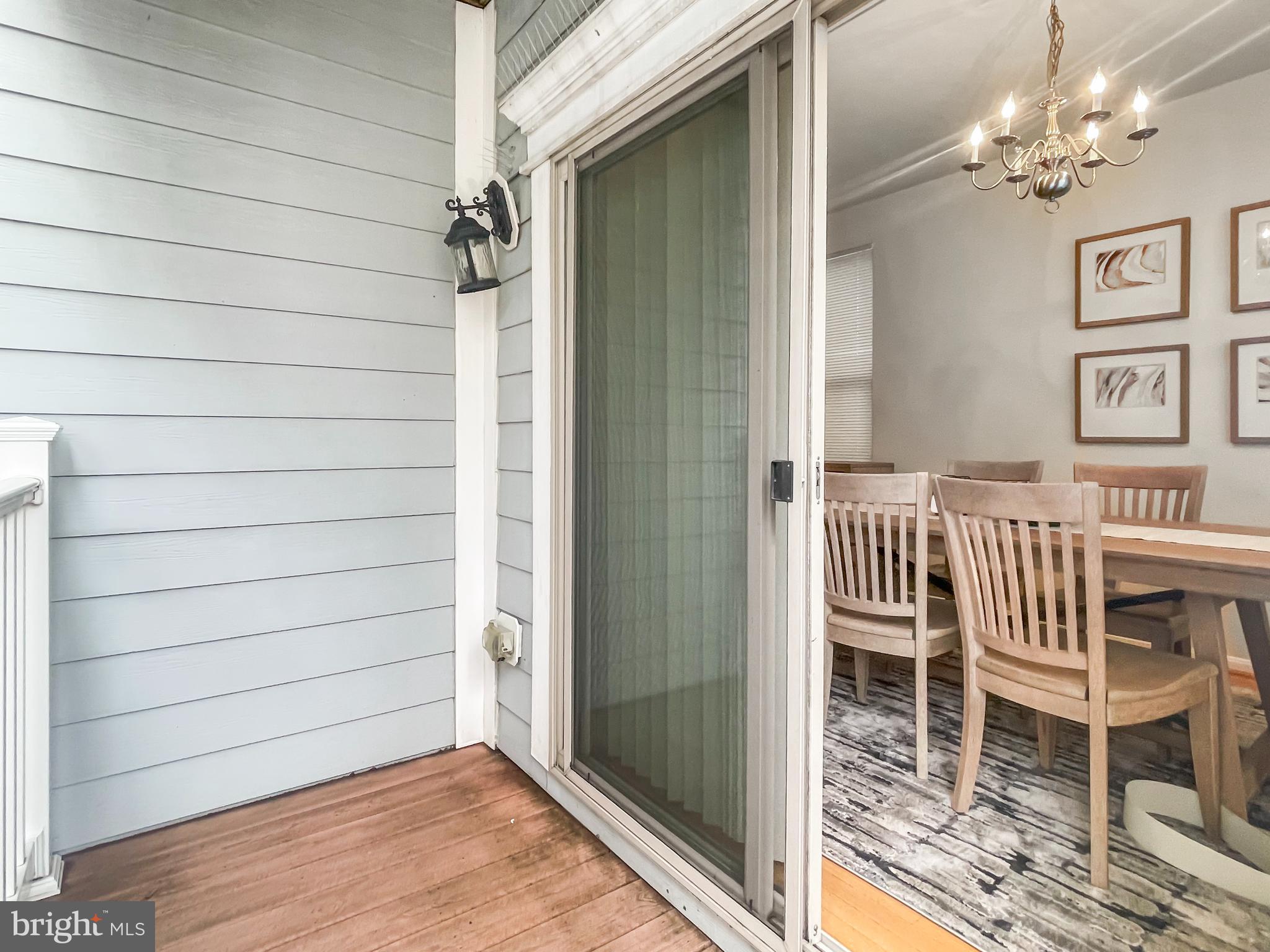 ALBEMARLE SQUARE - Residential Lease