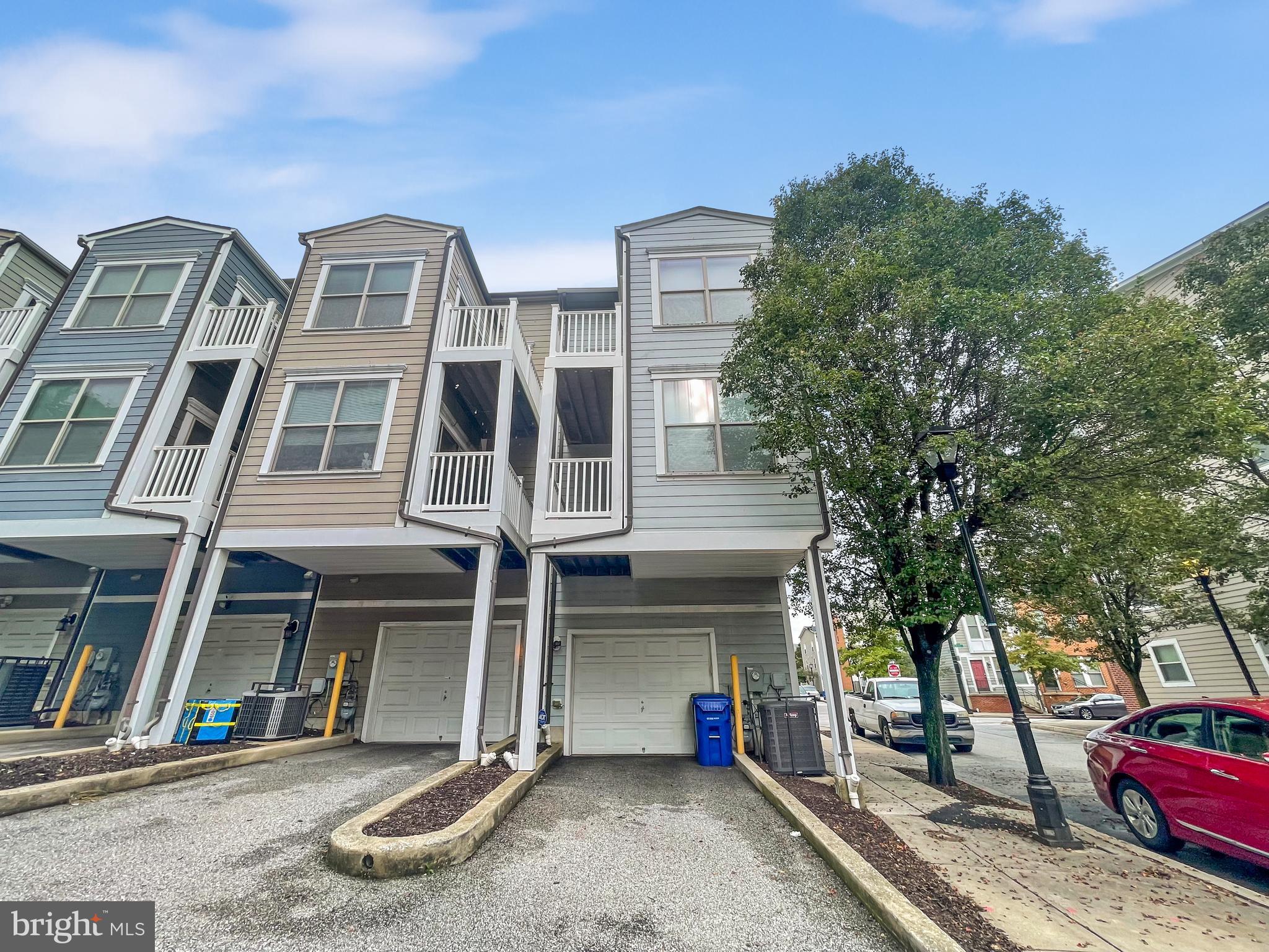 ALBEMARLE SQUARE - Residential Lease