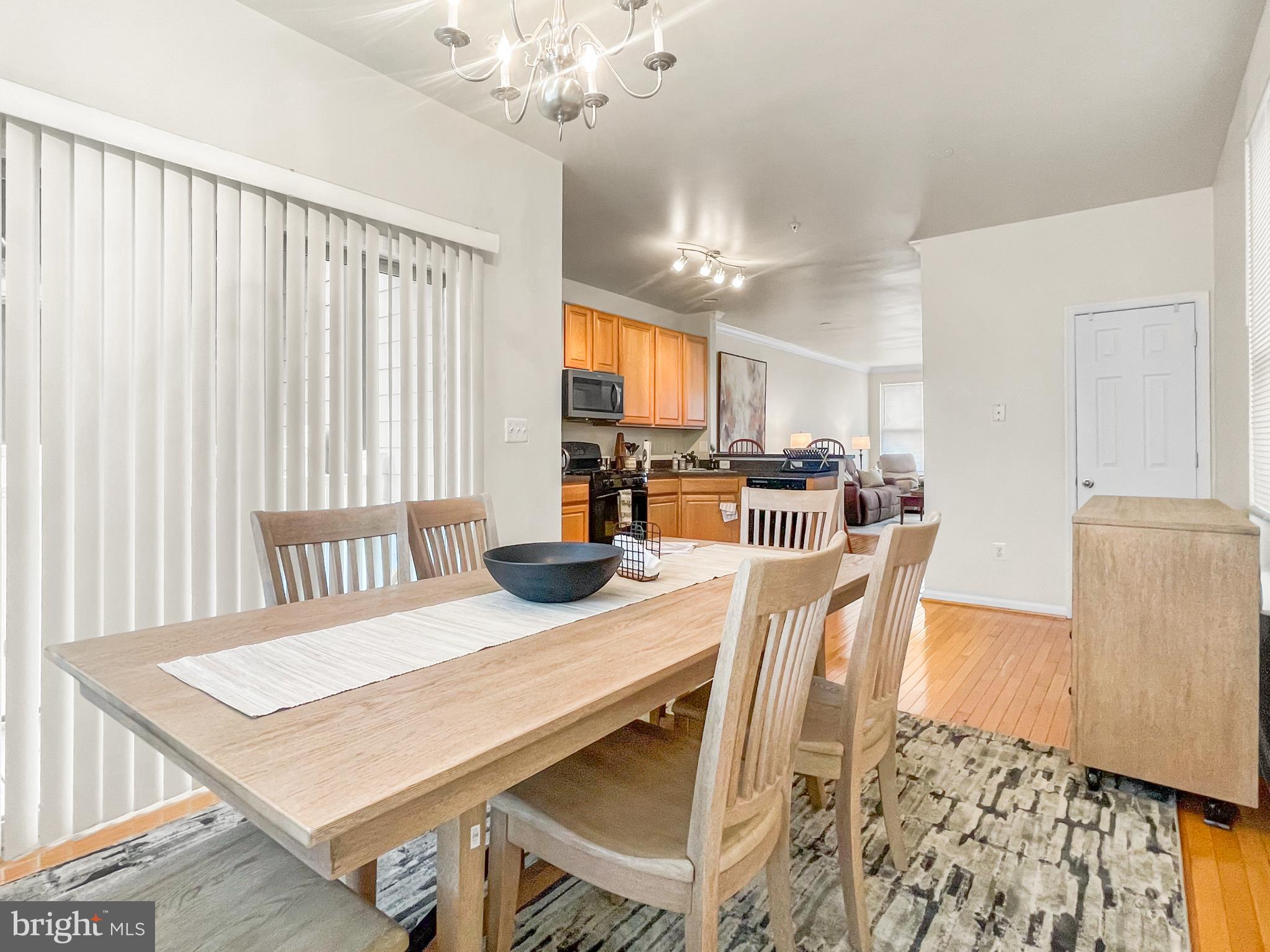 ALBEMARLE SQUARE - Residential Lease