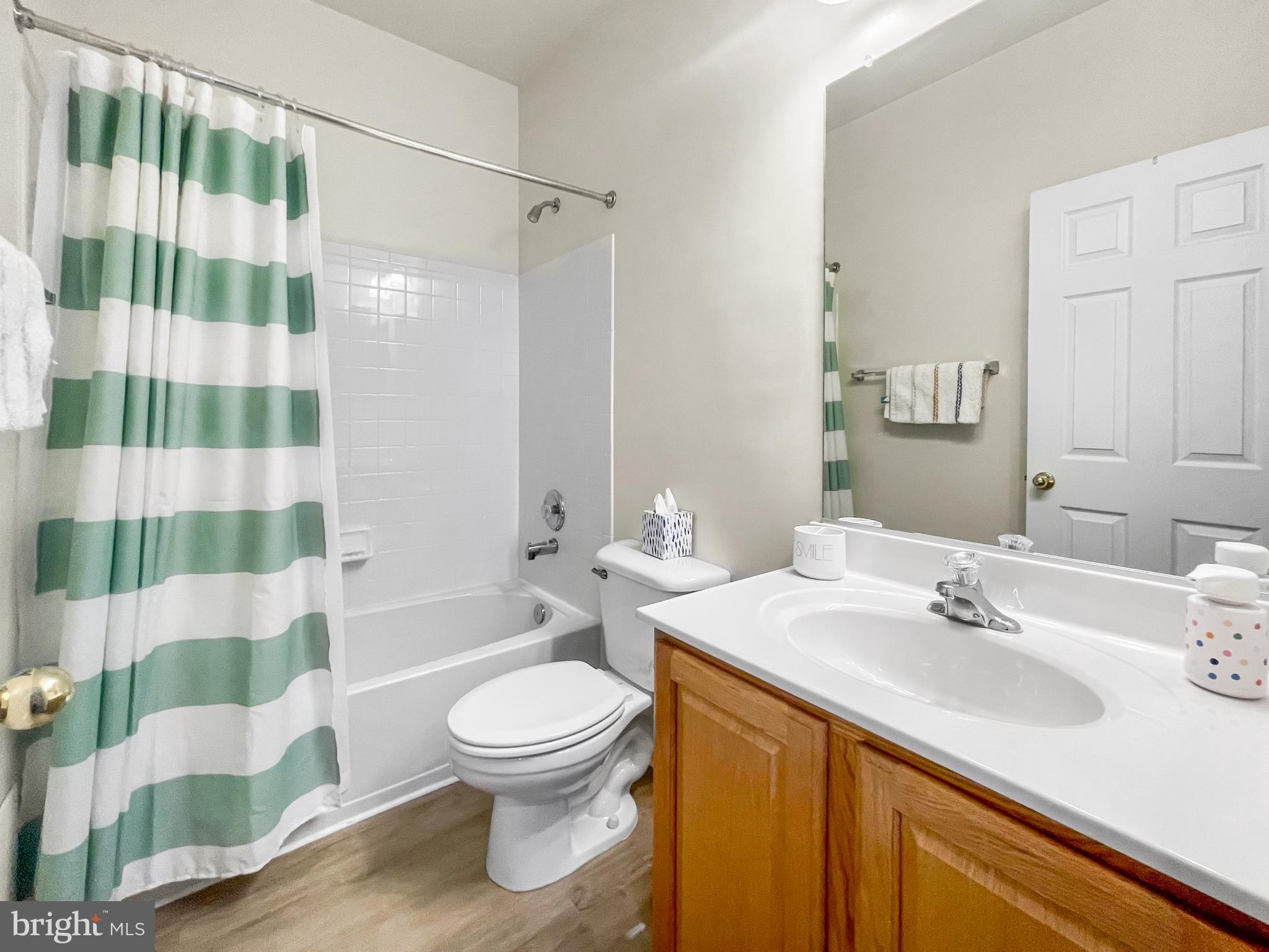 ALBEMARLE SQUARE - Residential Lease