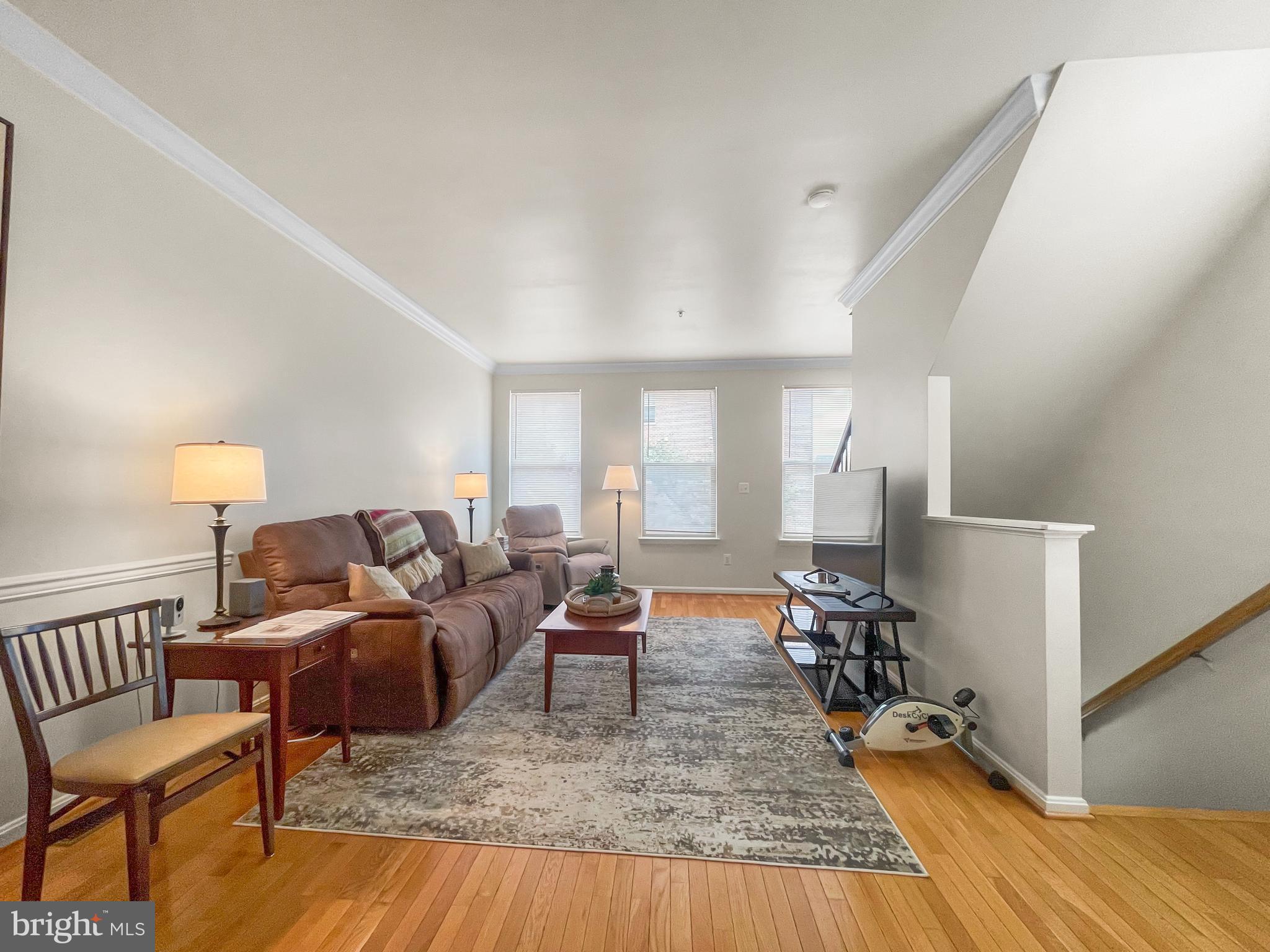 ALBEMARLE SQUARE - Residential Lease