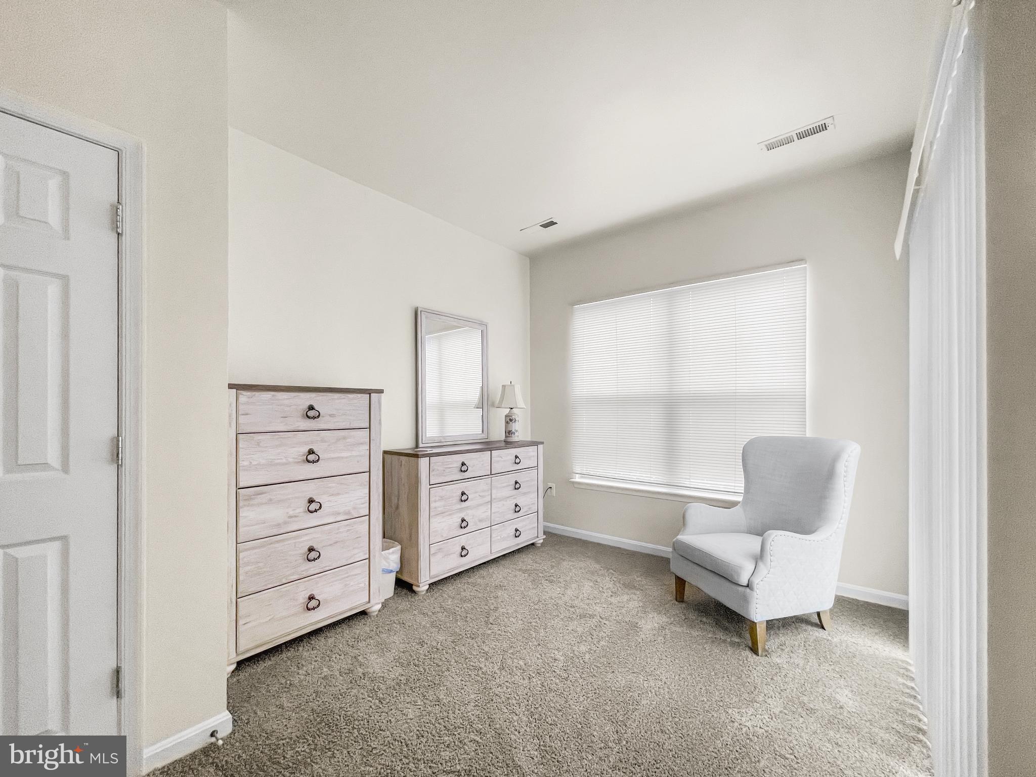 ALBEMARLE SQUARE - Residential Lease