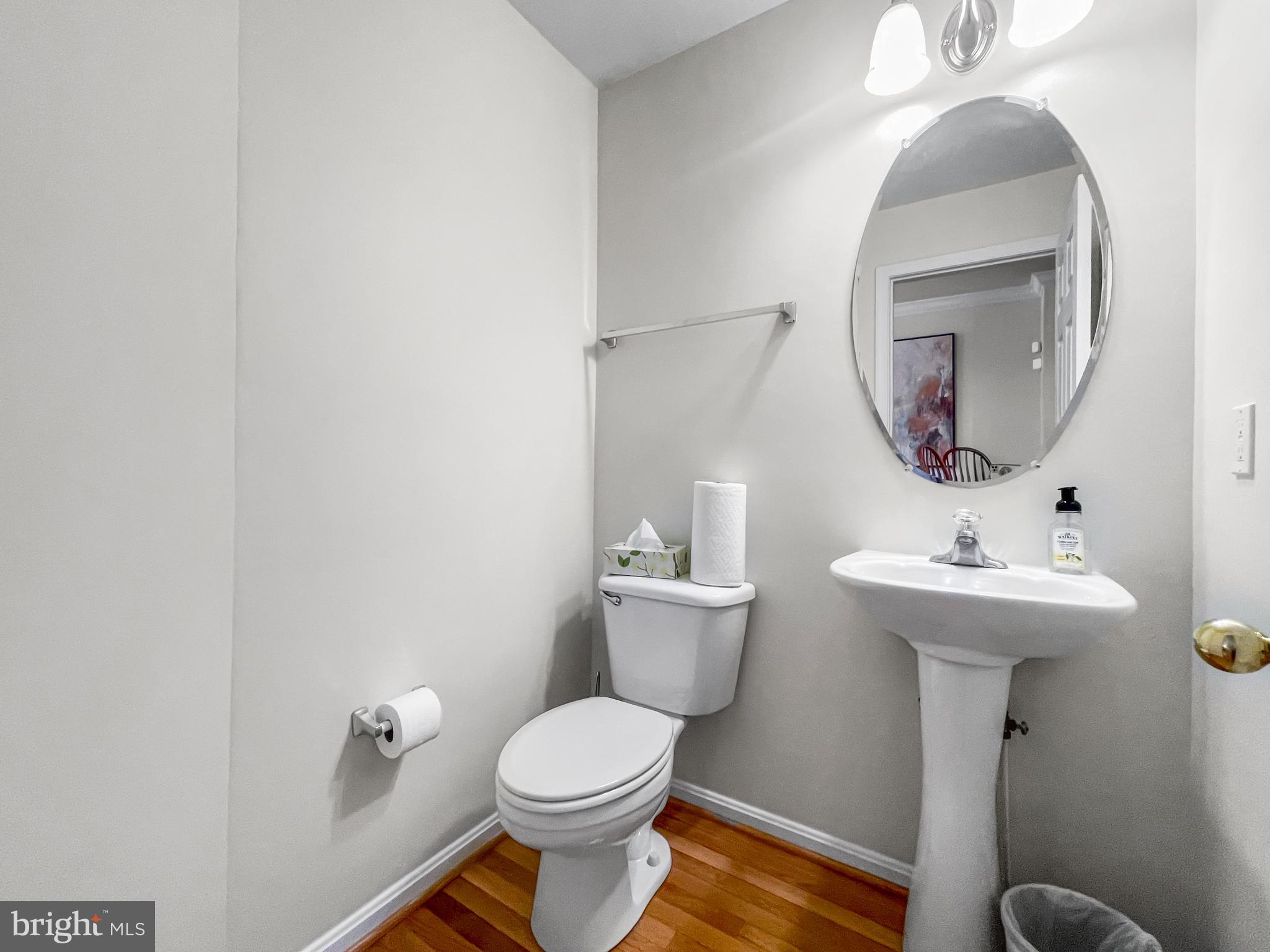 ALBEMARLE SQUARE - Residential Lease