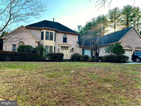 Photo of 10120 Snowhill Ln, POTOMAC, MD 20854 (MLS # MDMC2209636)