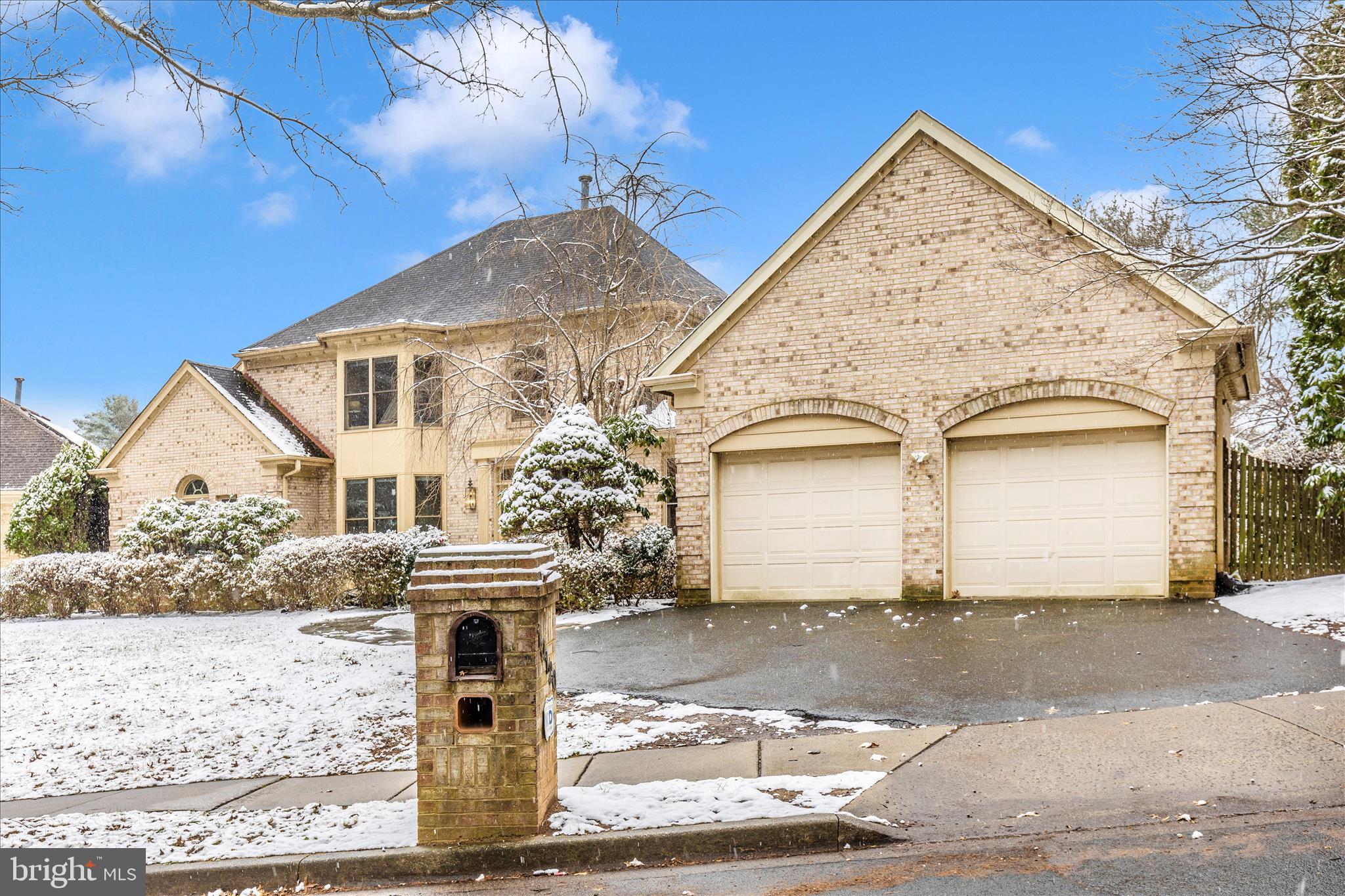 KENTSDALE ESTATES - Residential