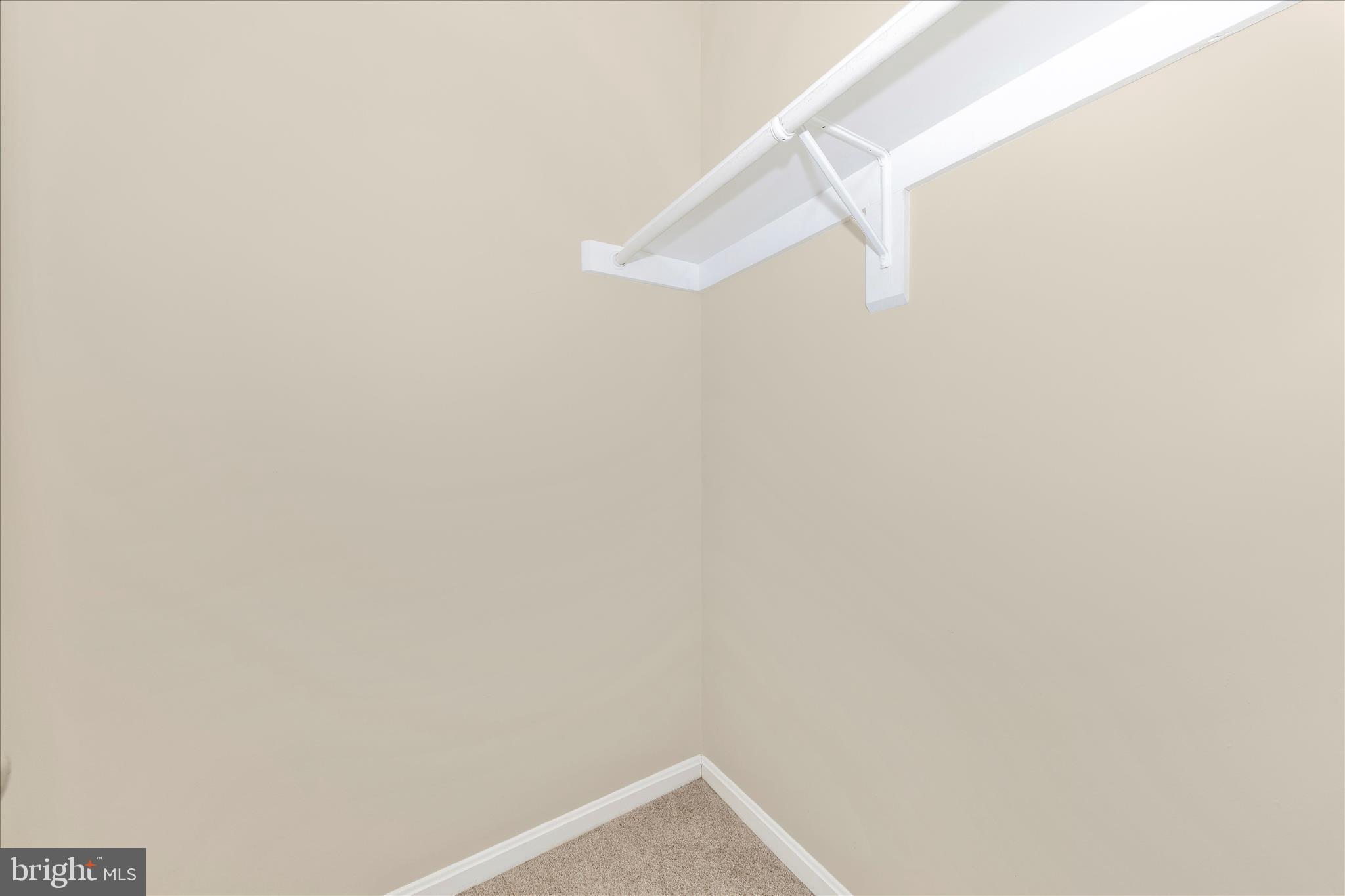 KENTSDALE ESTATES - Residential