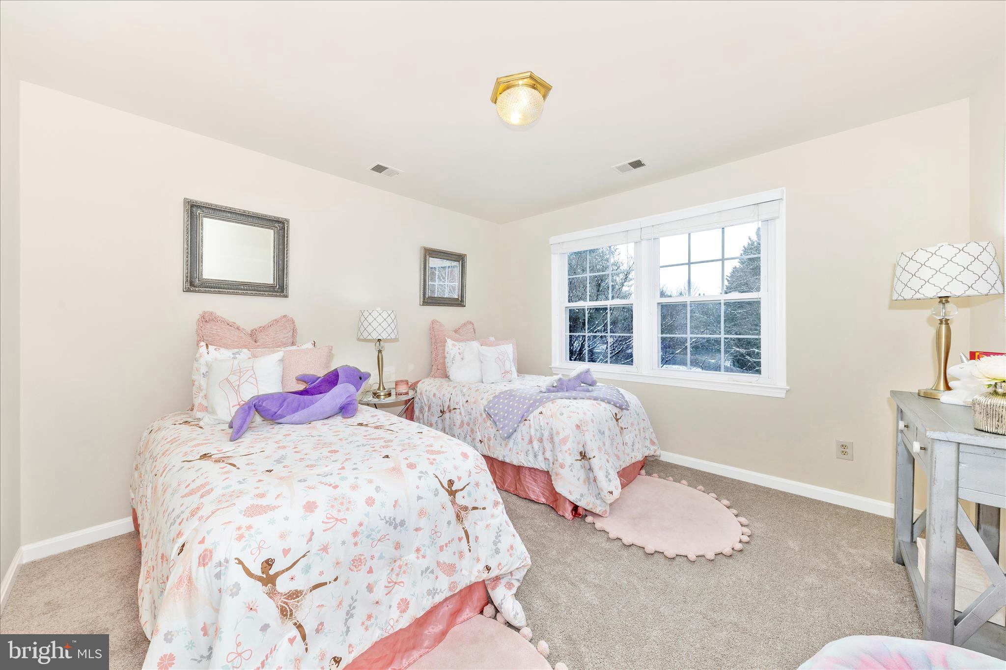 KENTSDALE ESTATES - Residential