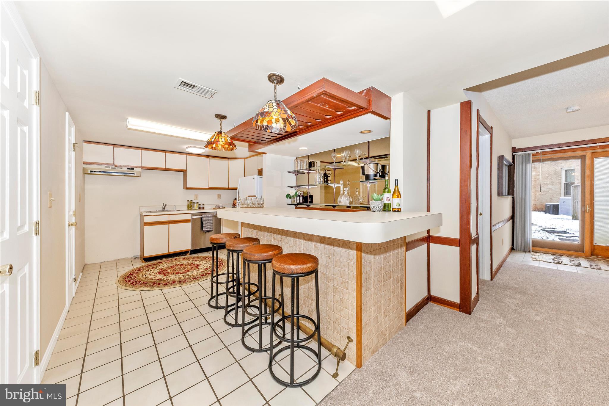 KENTSDALE ESTATES - Residential