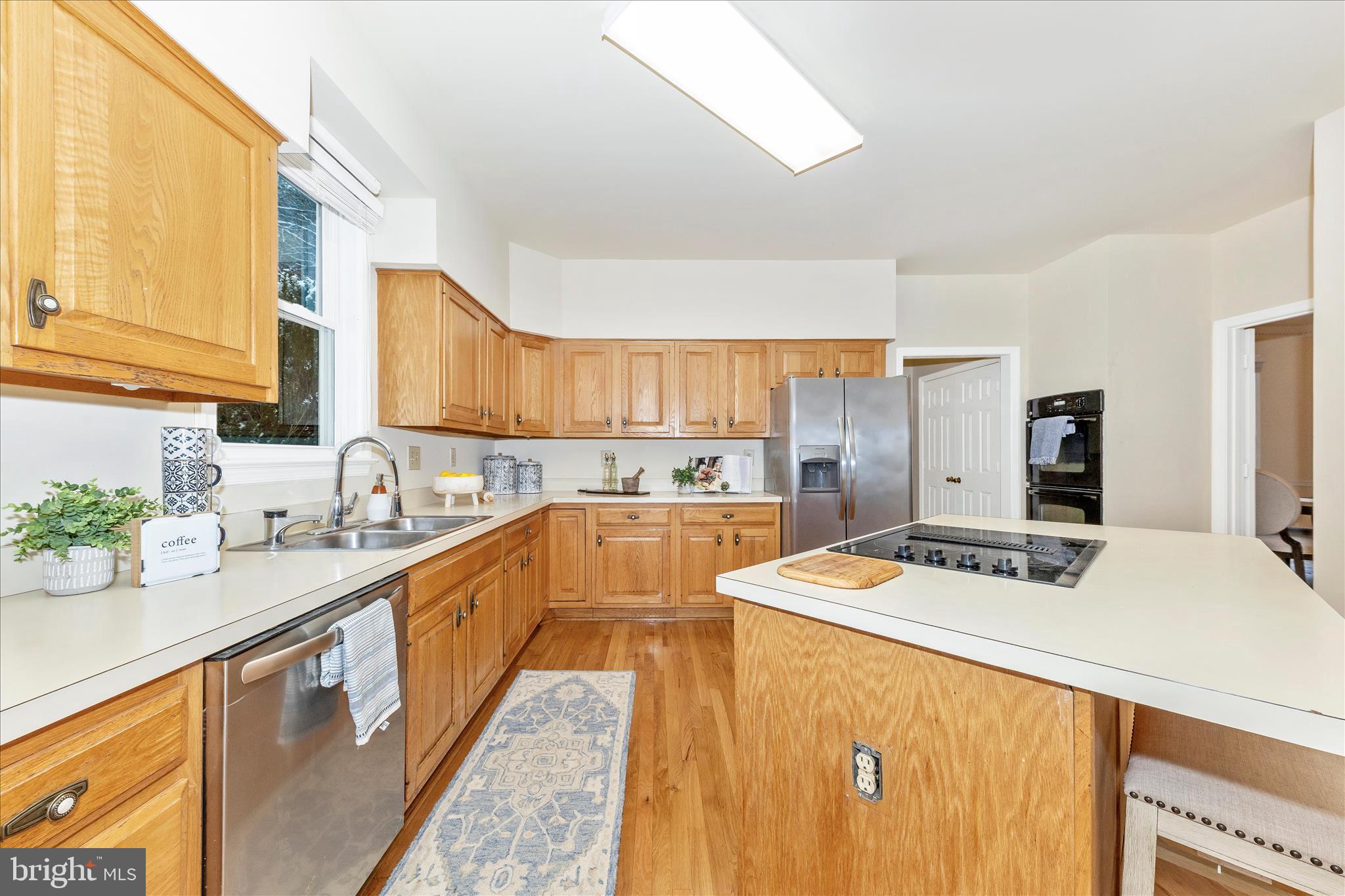 KENTSDALE ESTATES - Residential