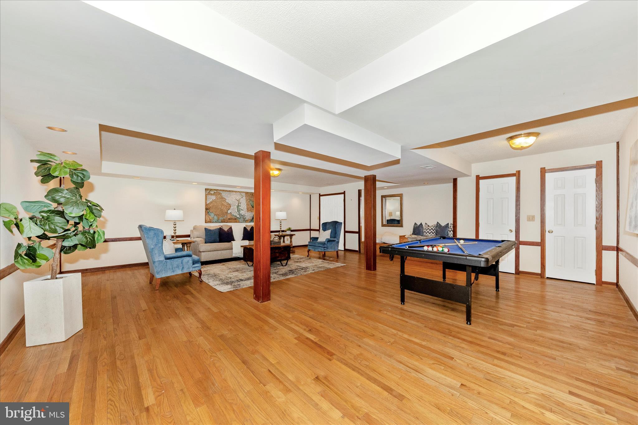 KENTSDALE ESTATES - Residential