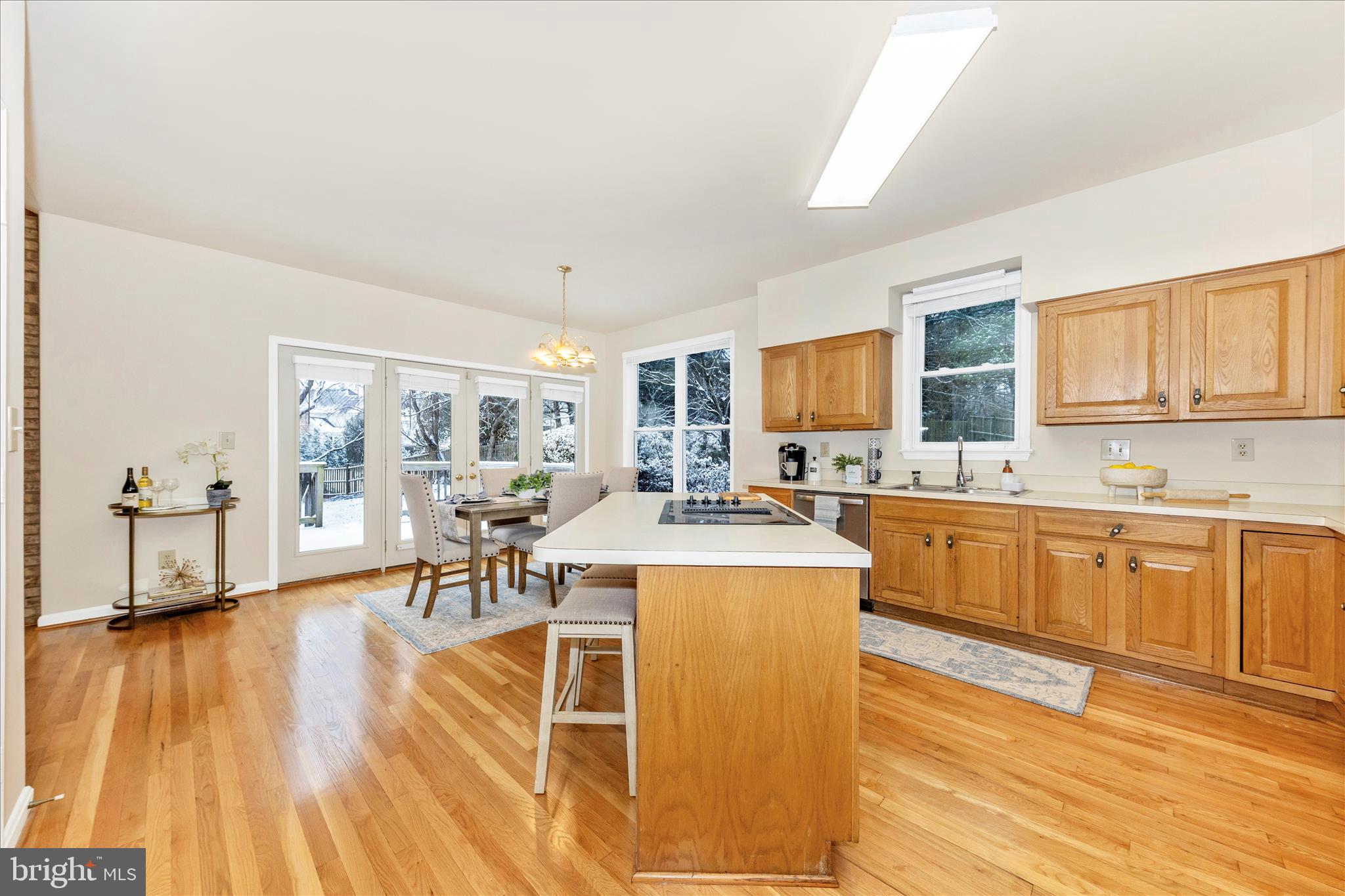 KENTSDALE ESTATES - Residential