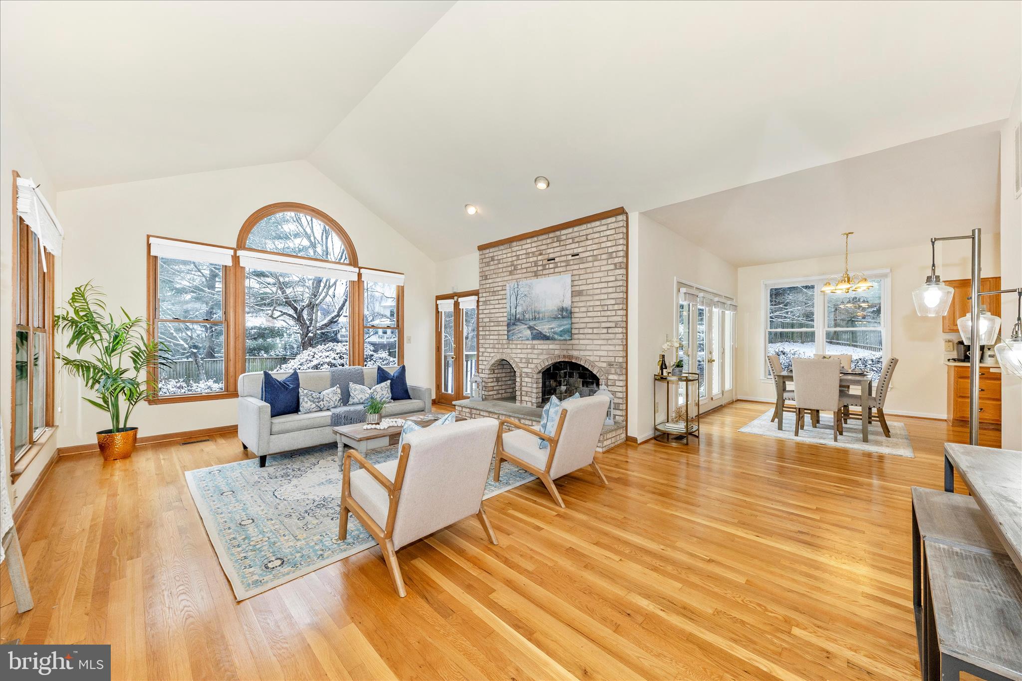 KENTSDALE ESTATES - Residential