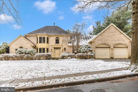 Photo of 10120 Snowhill Ln, POTOMAC, MD 20854 (MLS # MDMC2209636)