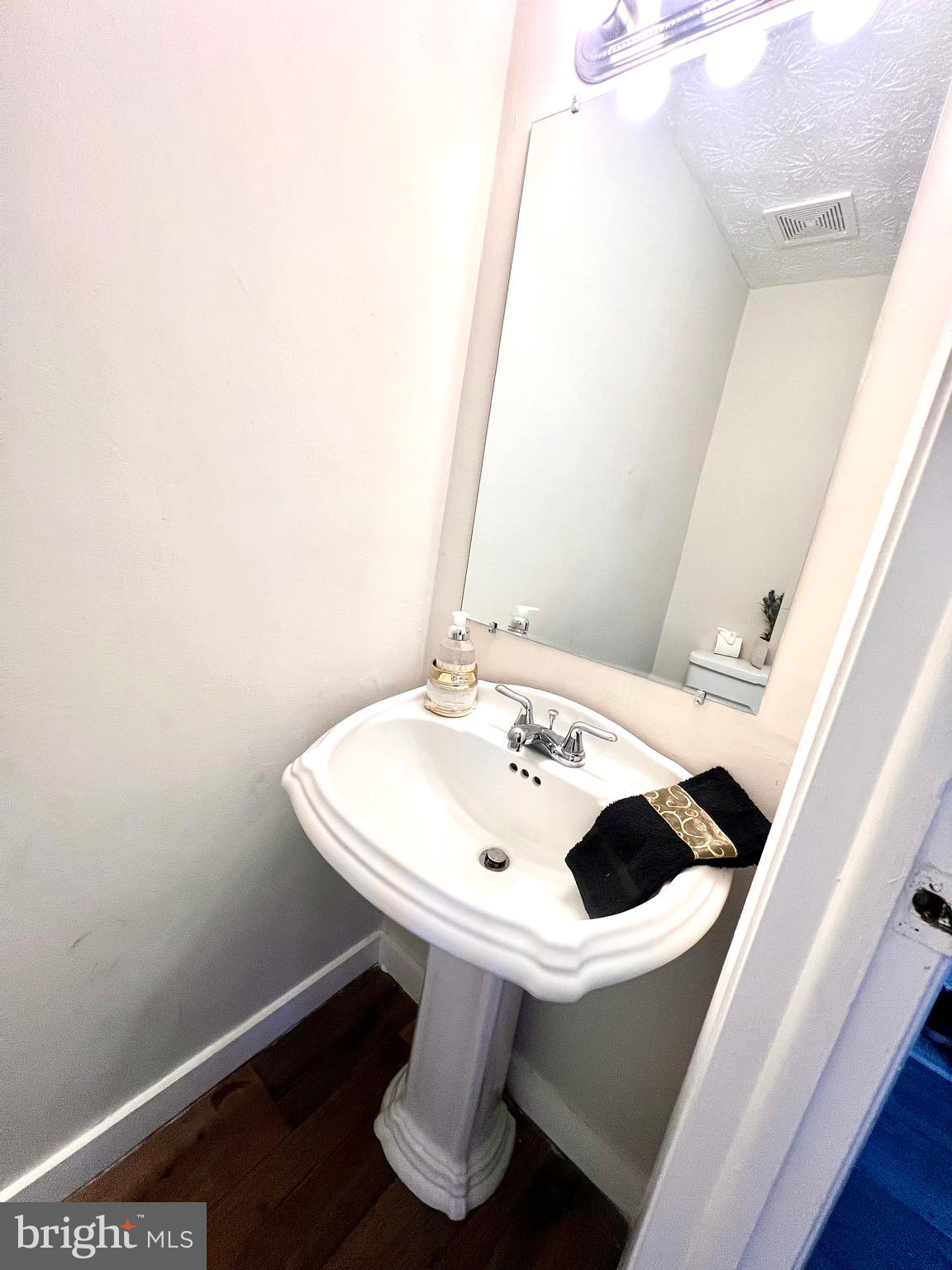 DEVILS REACH CONDOS - Residential