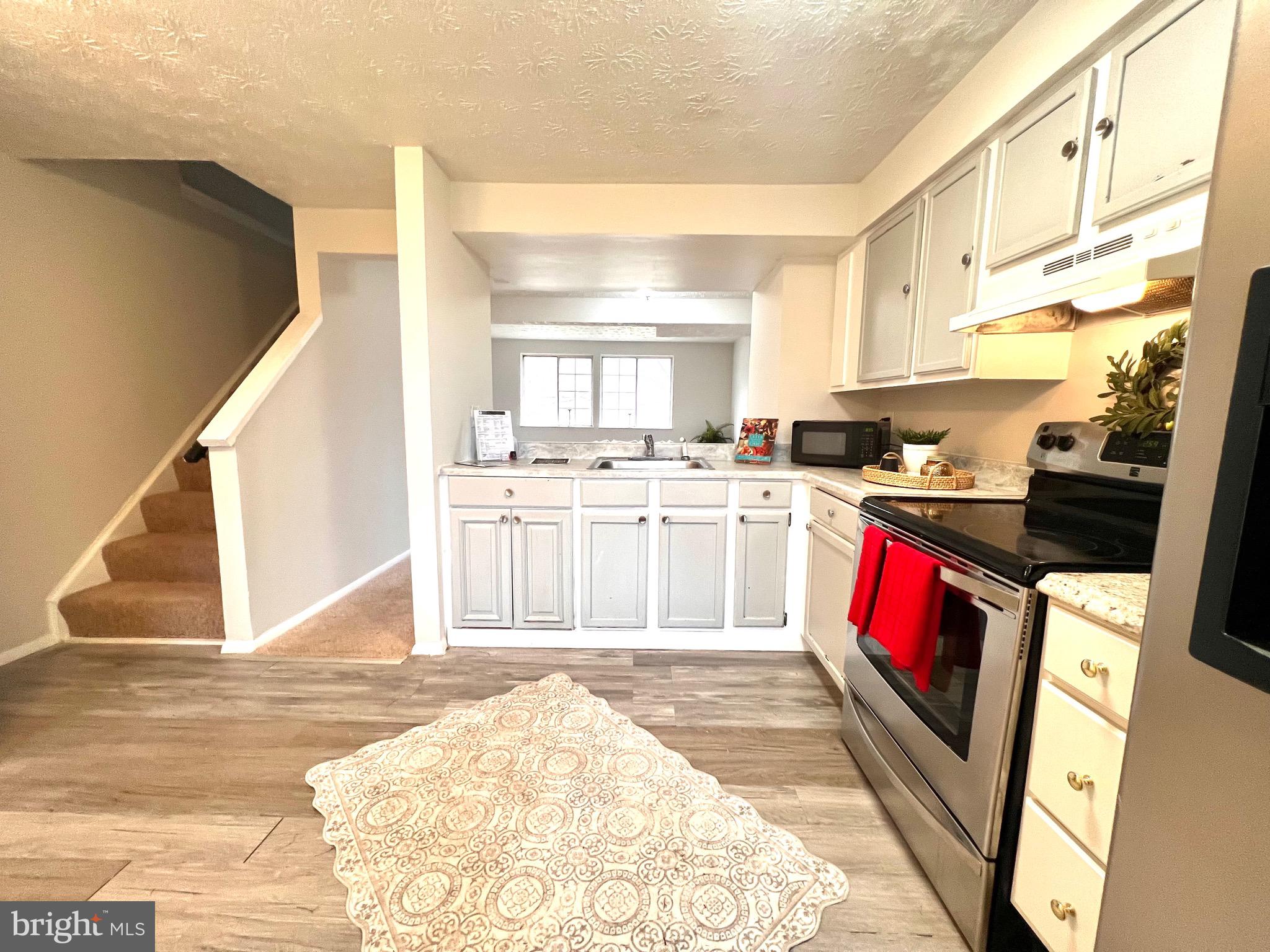 DEVILS REACH CONDOS - Residential