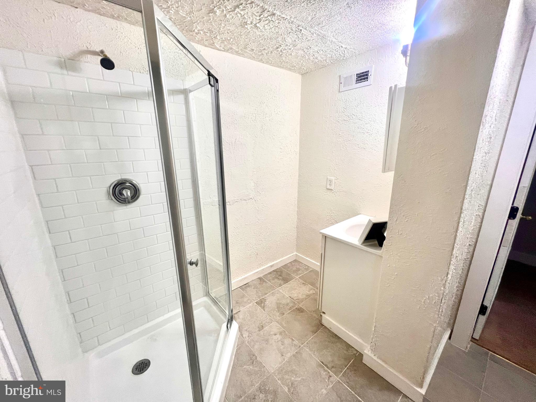 DEVILS REACH CONDOS - Residential