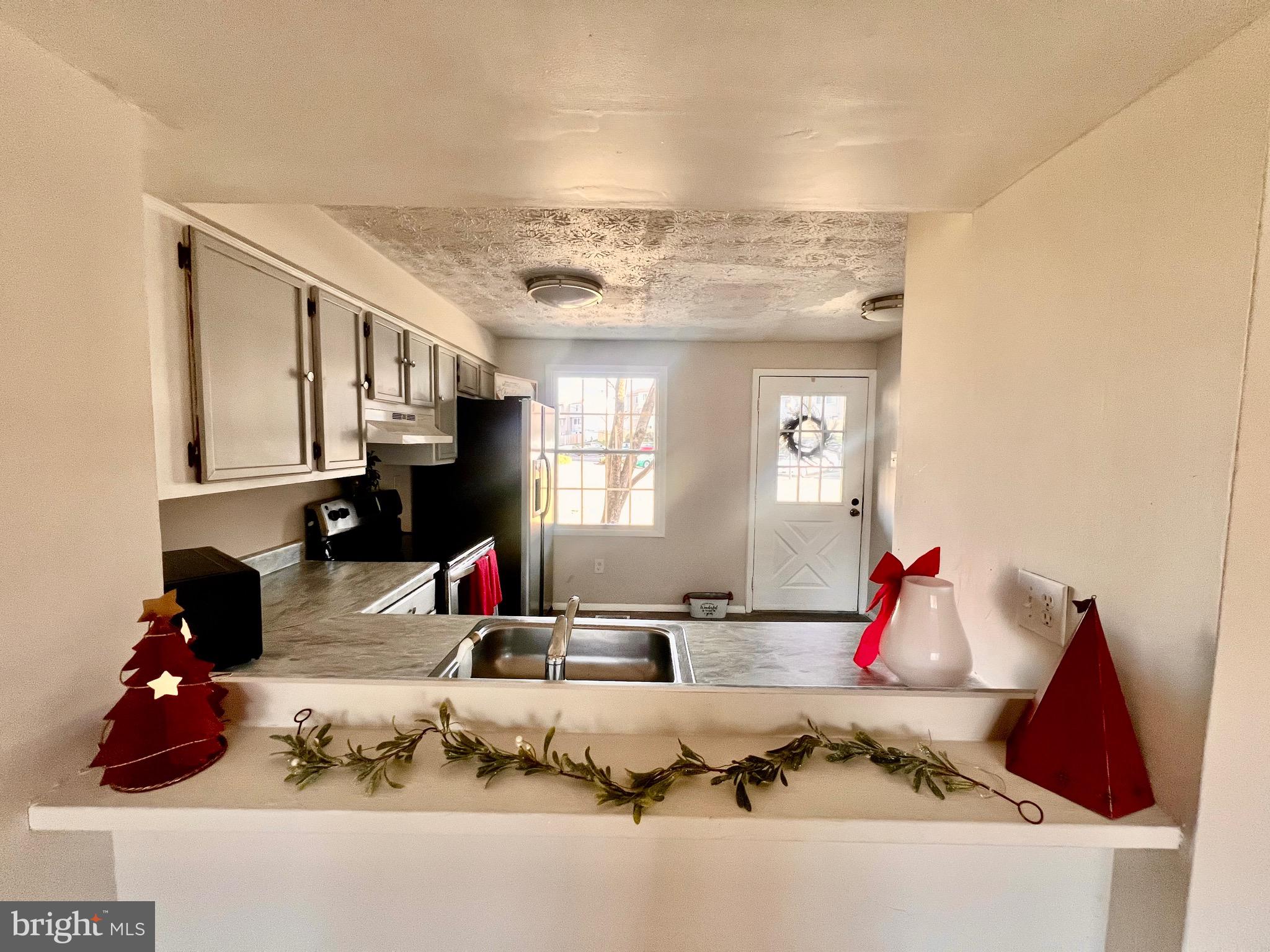 DEVILS REACH CONDOS - Residential