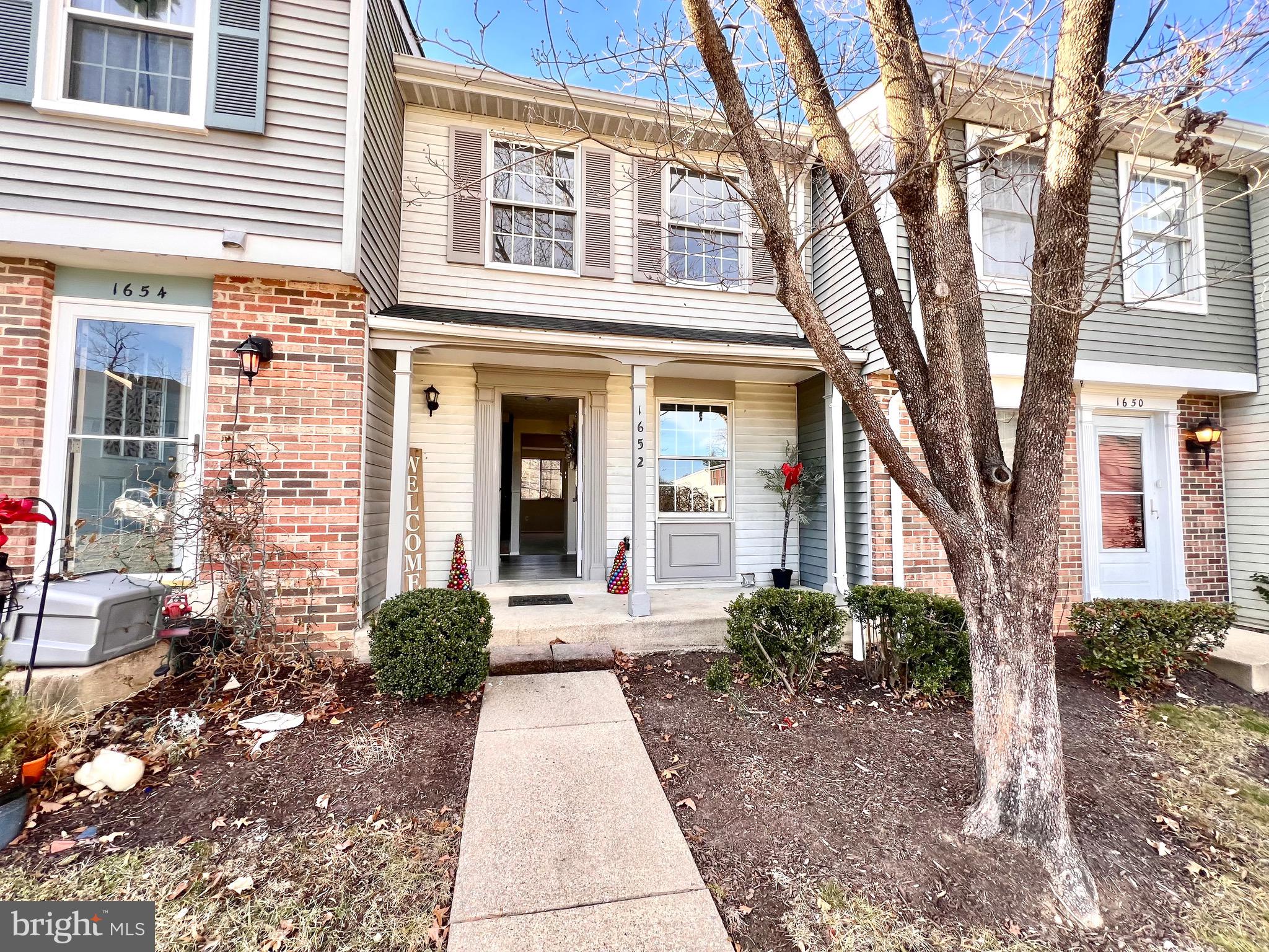 DEVILS REACH CONDOS - Residential