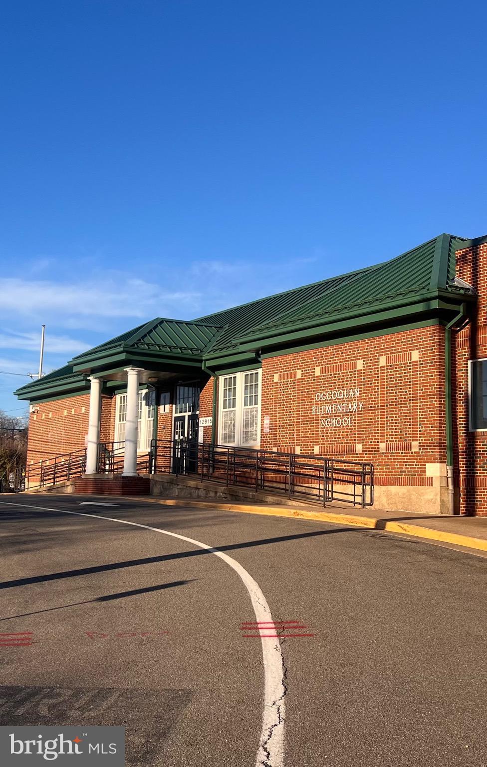 DEVILS REACH CONDOS - Residential