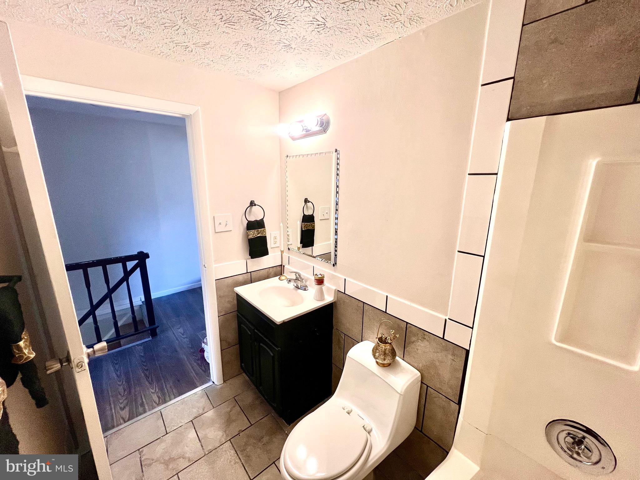 DEVILS REACH CONDOS - Residential