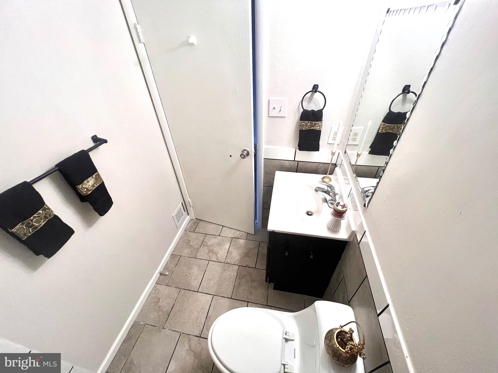 DEVILS REACH CONDOS - Residential