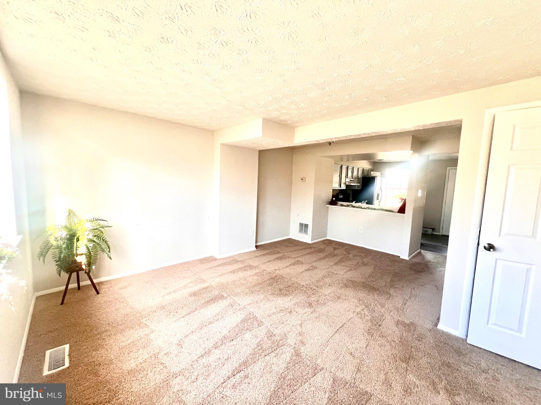 DEVILS REACH CONDOS - Residential