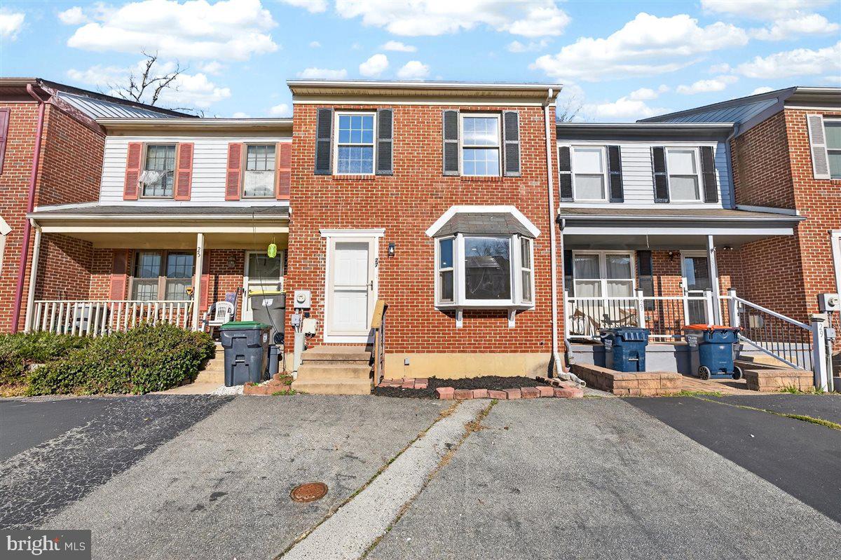 EDINBURGH VILLAS - Residential