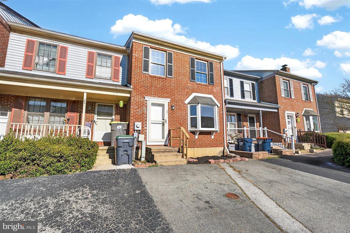 EDINBURGH VILLAS - Residential