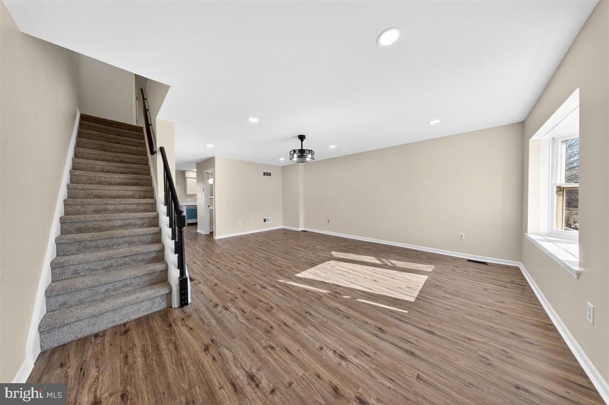 EDINBURGH VILLAS - Residential