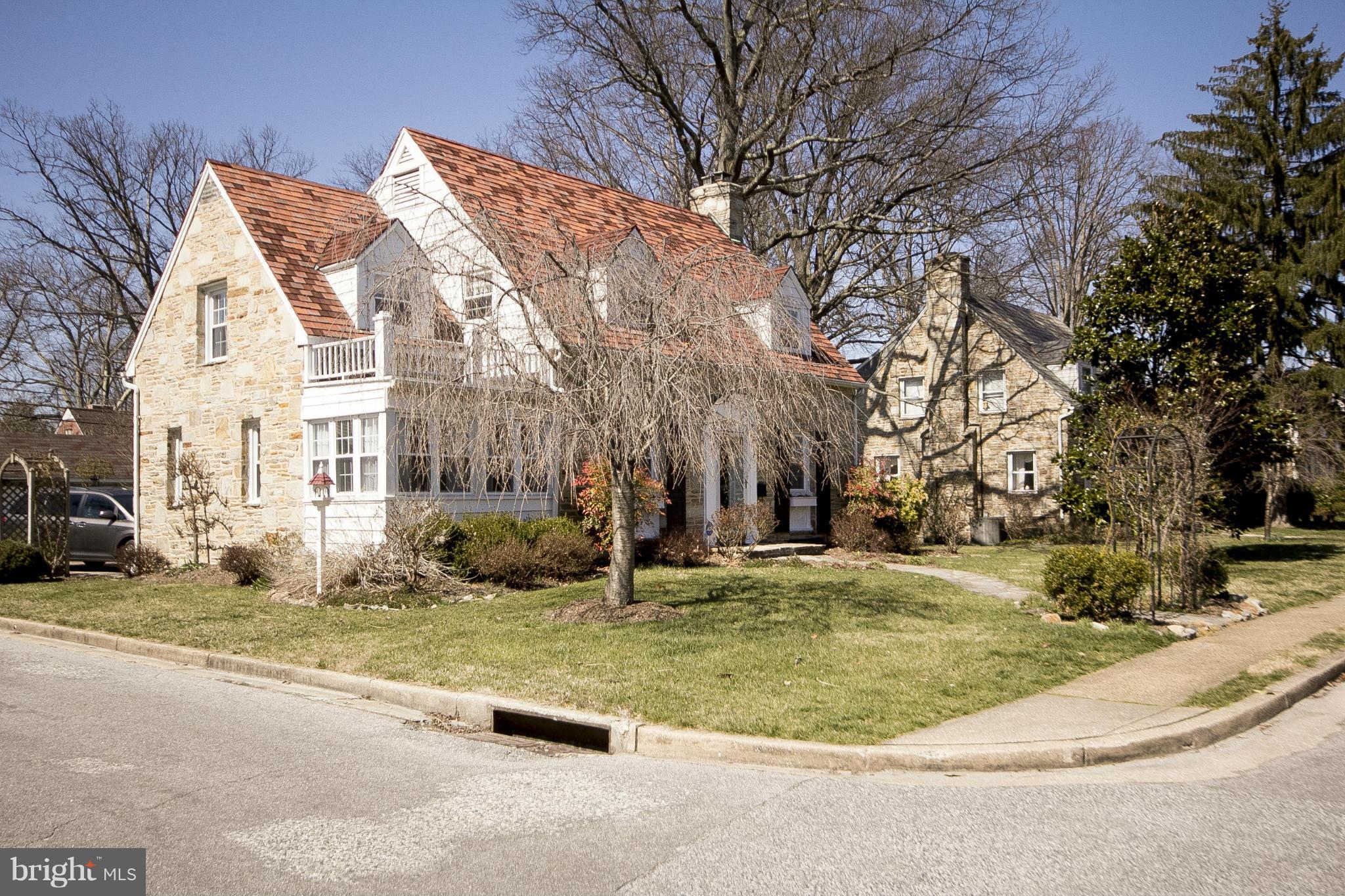 VILLA CRESTA - Residential