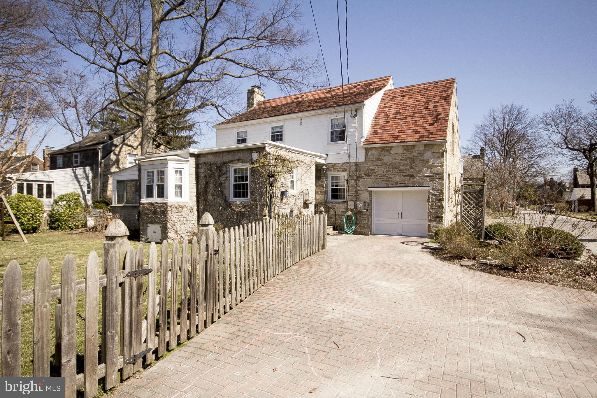 VILLA CRESTA - Residential