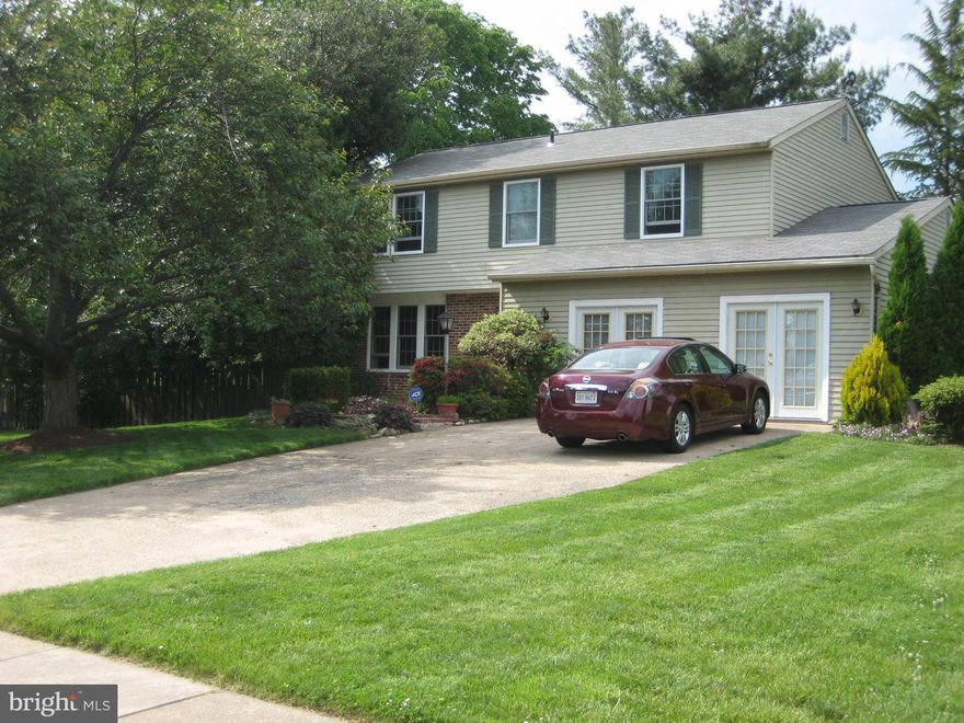 Spacious 4BR, 3.5BA single-family home in sought after area. Large KIT w/granite, finished basement, huge rec room. Over 1/3 acre lot w/waterfall & pond. Private backyard w/lots of trees. Two blocks from Frying Pan Park. Great schools. Rent includes pool/tennis club membership & HOA fees. Convenient to FFX Co Pkwy, 267, & new Metro Station. No cats or smoking. Small dog considered CBC; avail 1 Aug