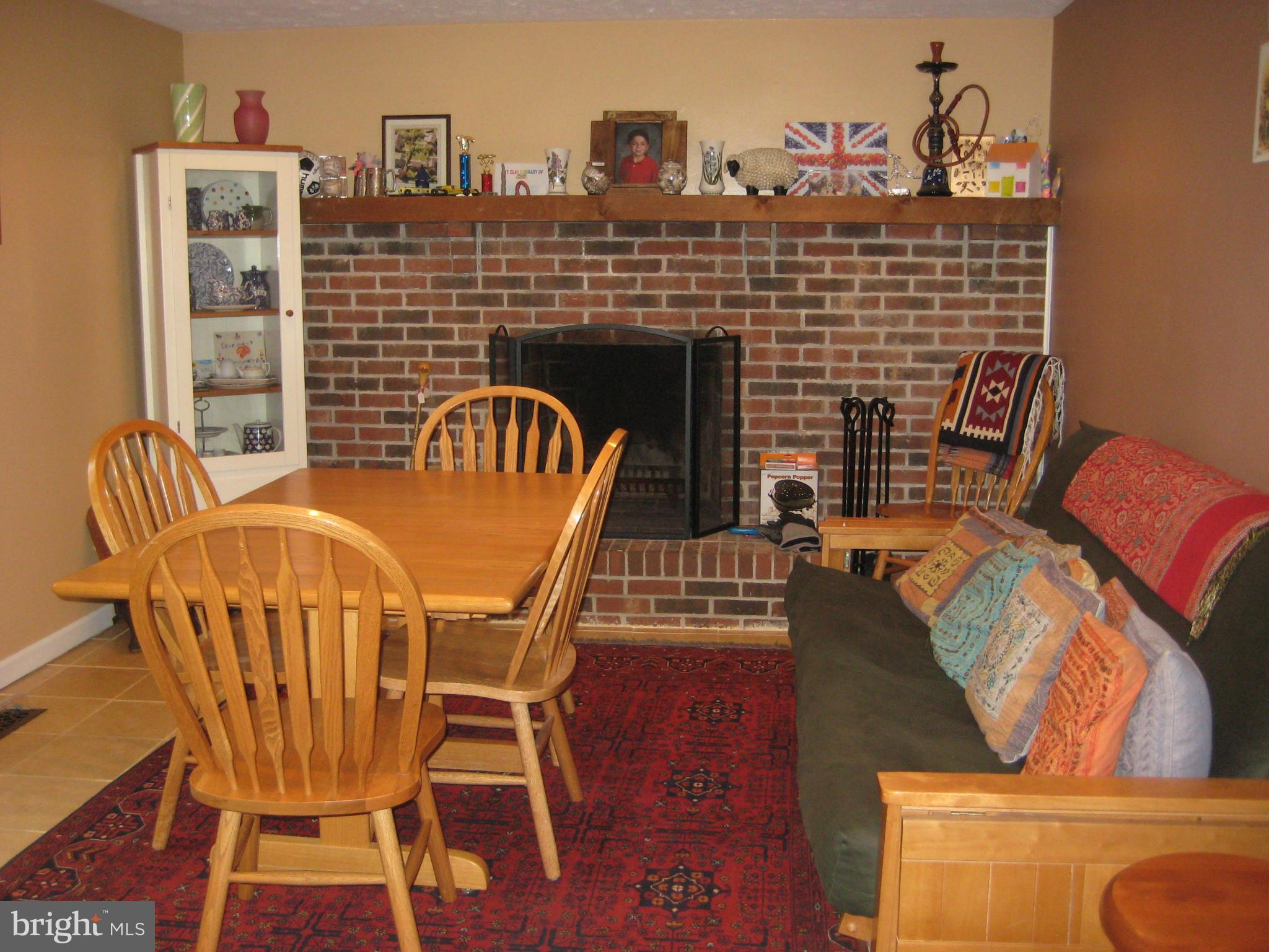 MONTEREY ESTATES - Residential Lease